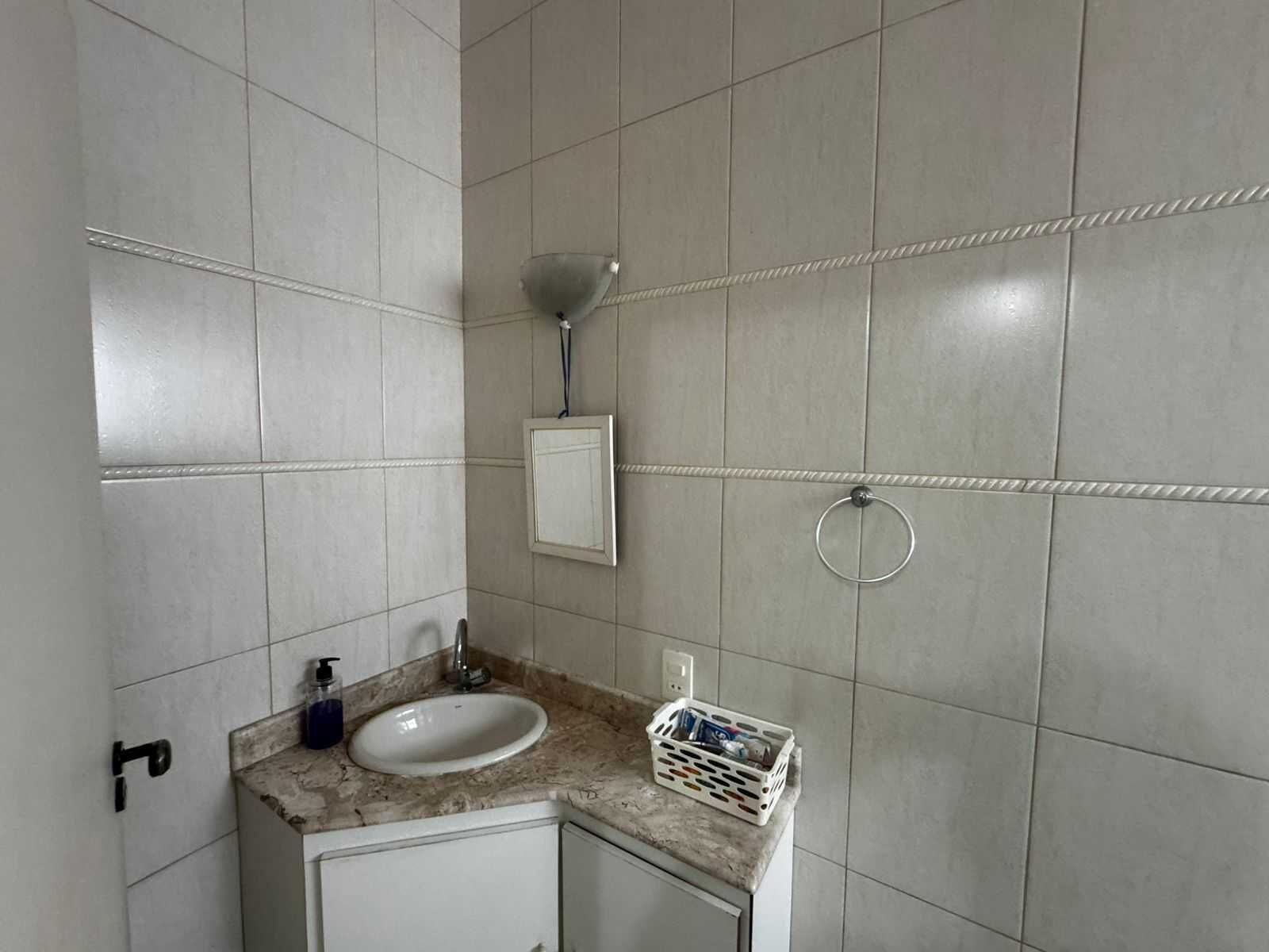 Apartamento 101 · 3 dorm. — Banheiro
