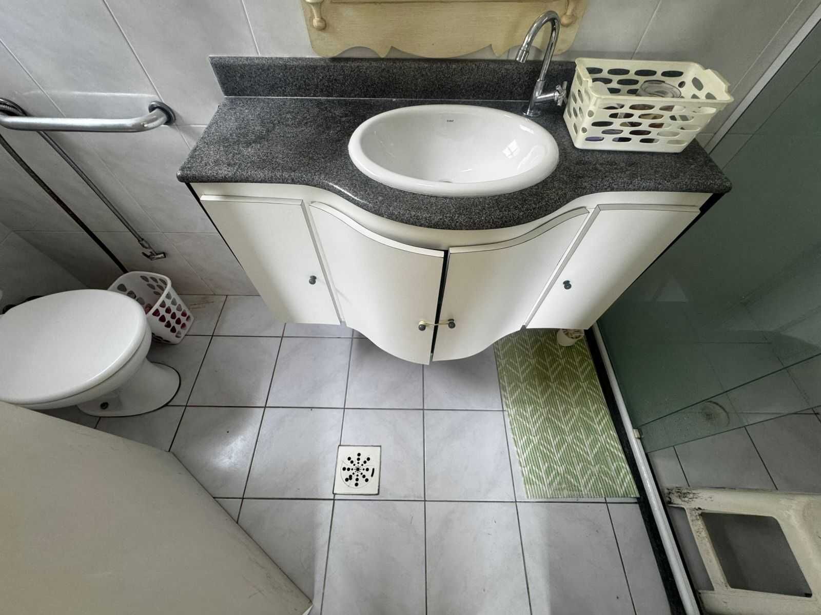 Apartamento 101 · 3 dorm. — Banheiro