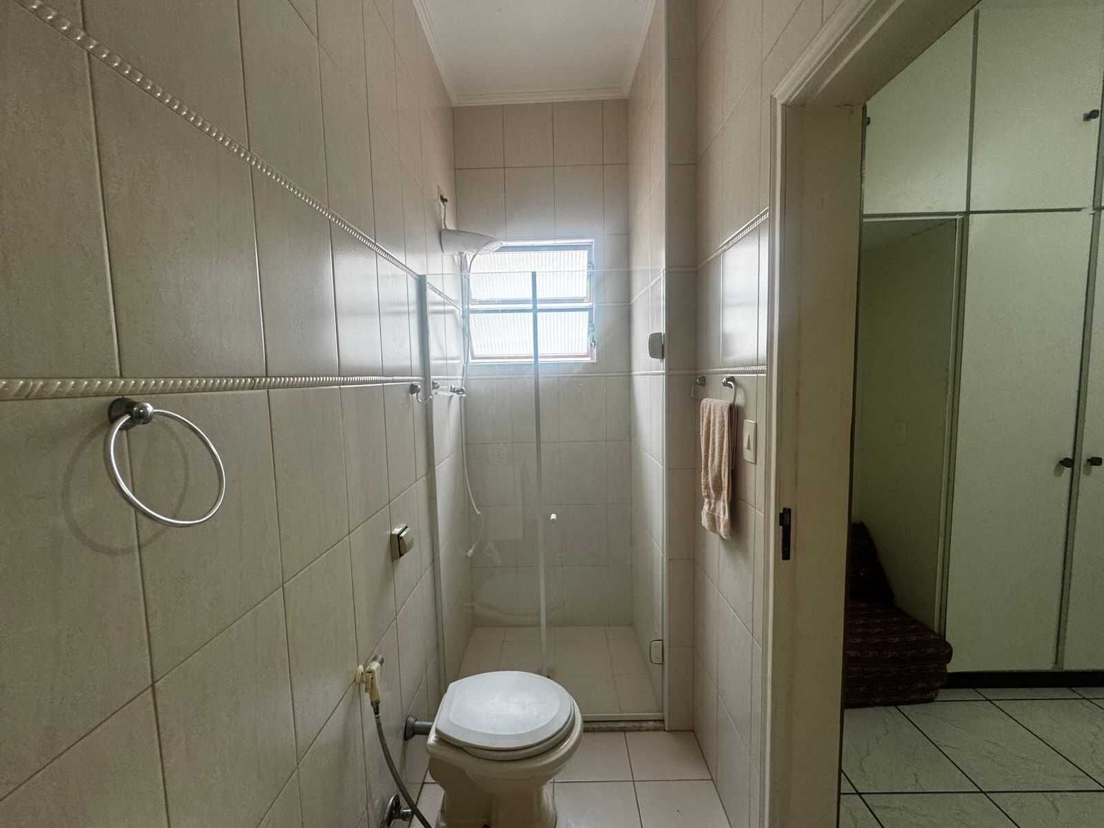Apartamento 101 · 3 dorm. — Banheiro