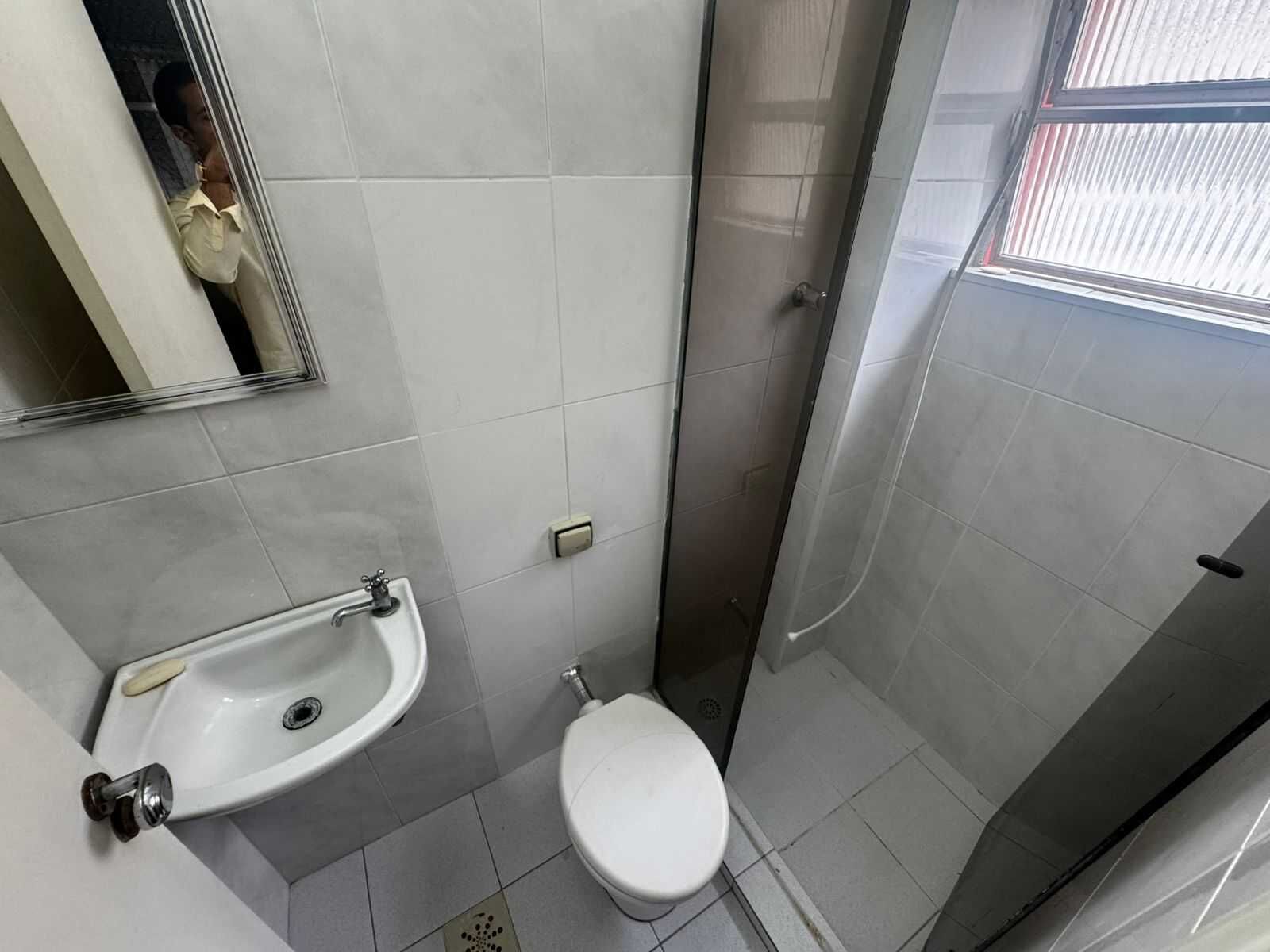 Apartamento 101 · 3 dorm. — Banheiro