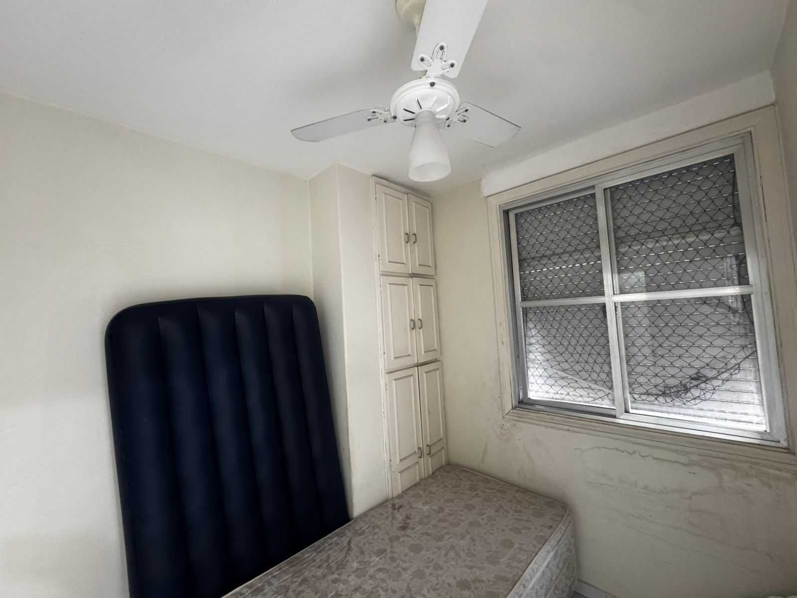 Apartamento 101 · 3 dorm. — Quarto de servico