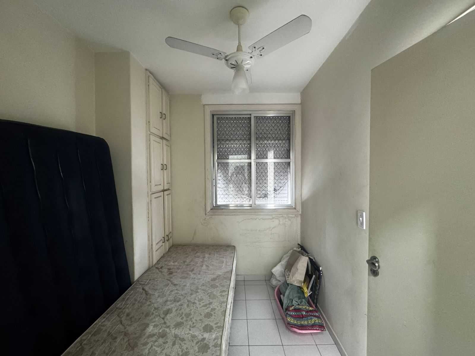 Apartamento 101 · 3 dorm. — Quarto de servico