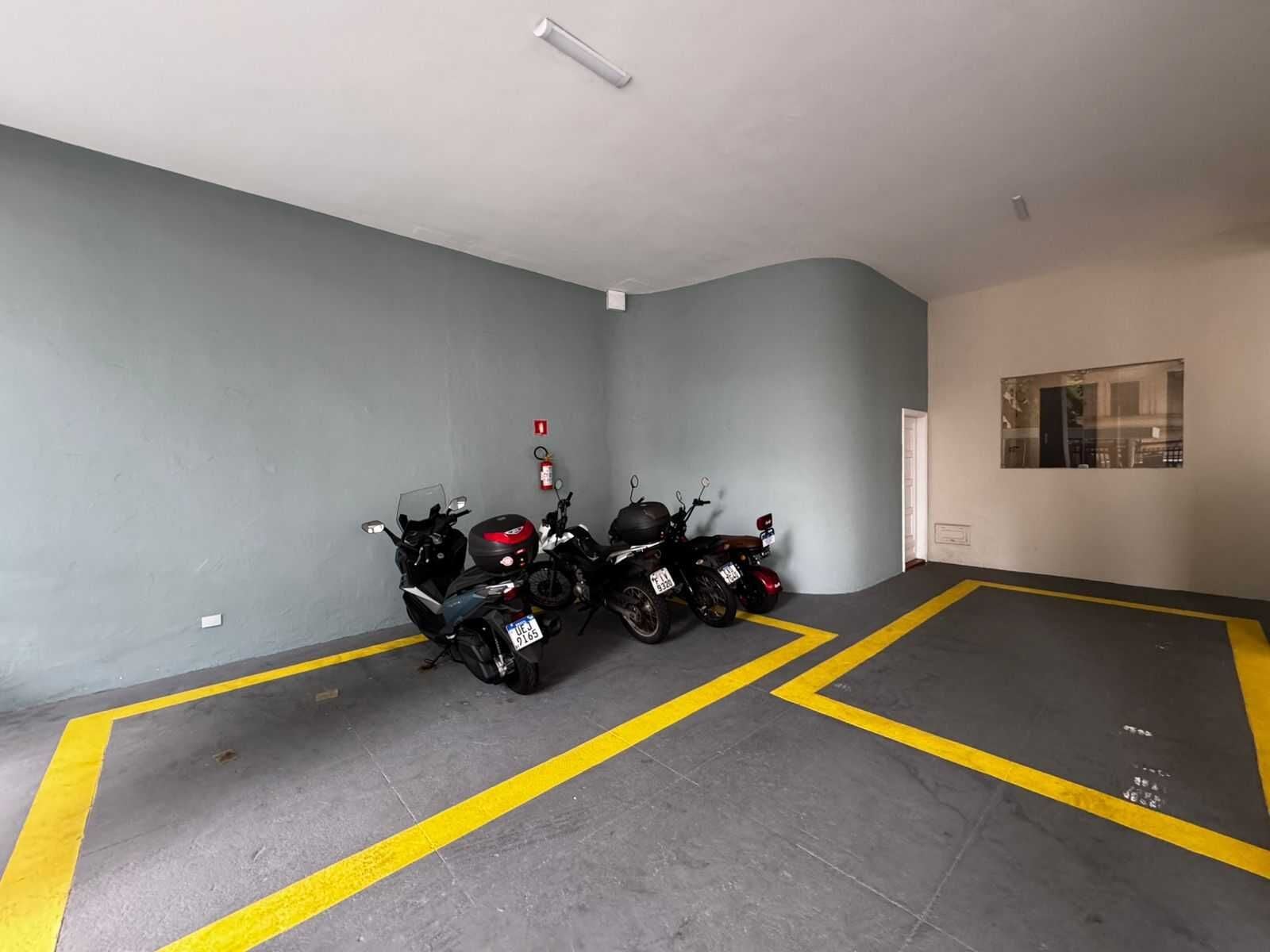 Apartamento 101 · 3 dorm. — Garagem