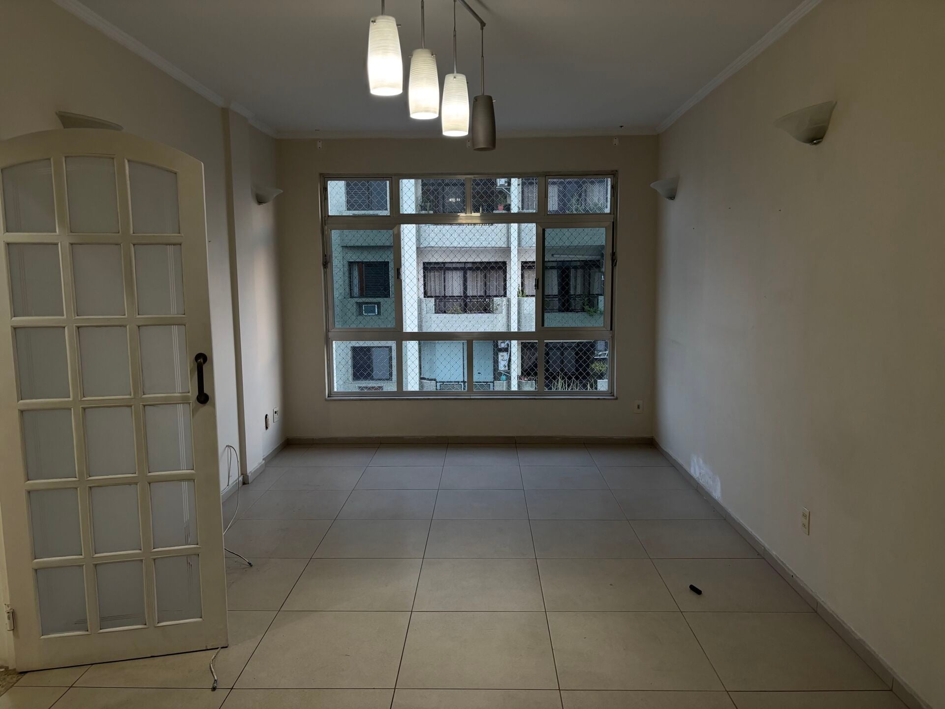Apartamento 72 · 3 dorm.