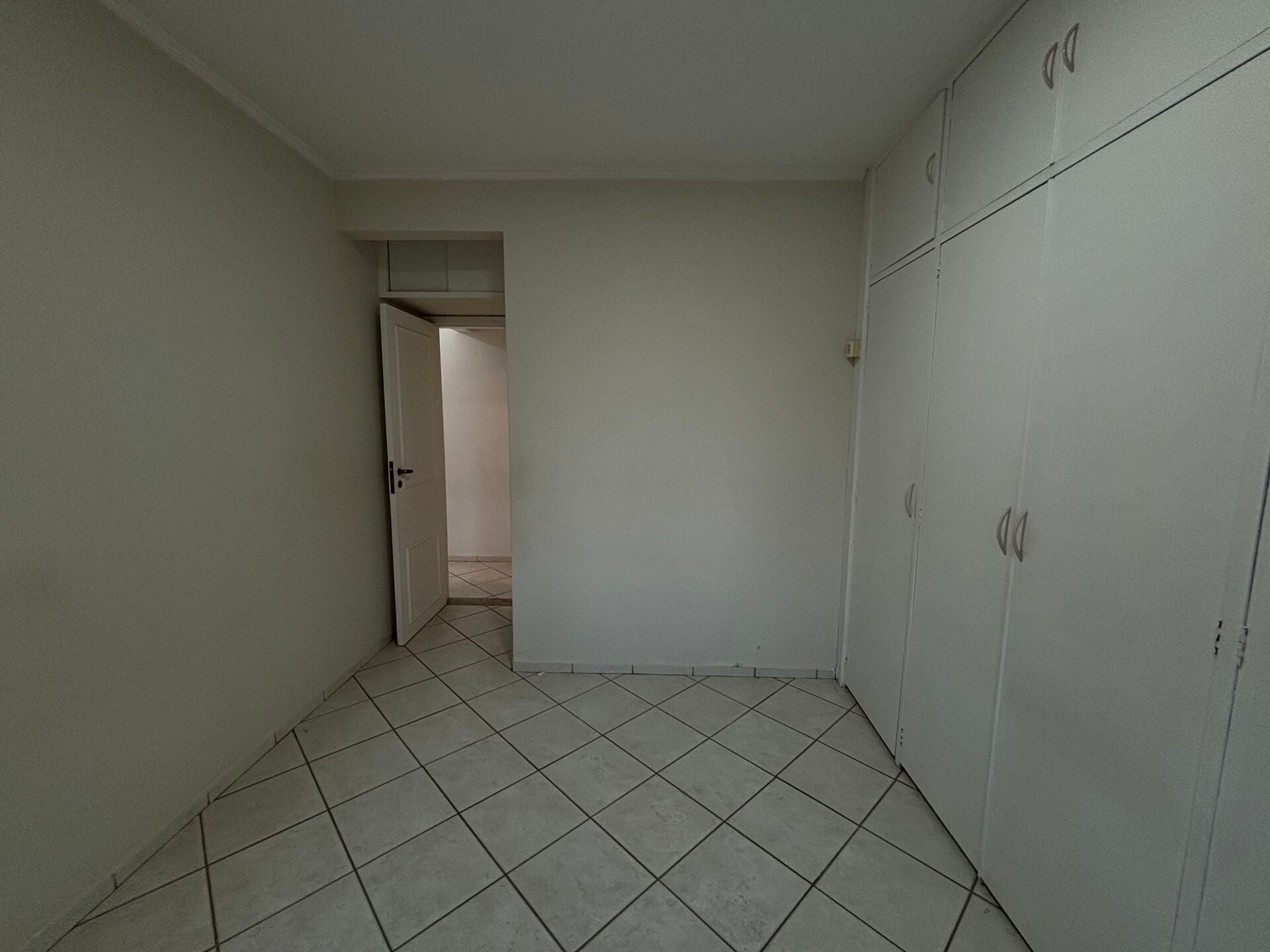 Apartamento 72 · 3 dorm. — Quarto