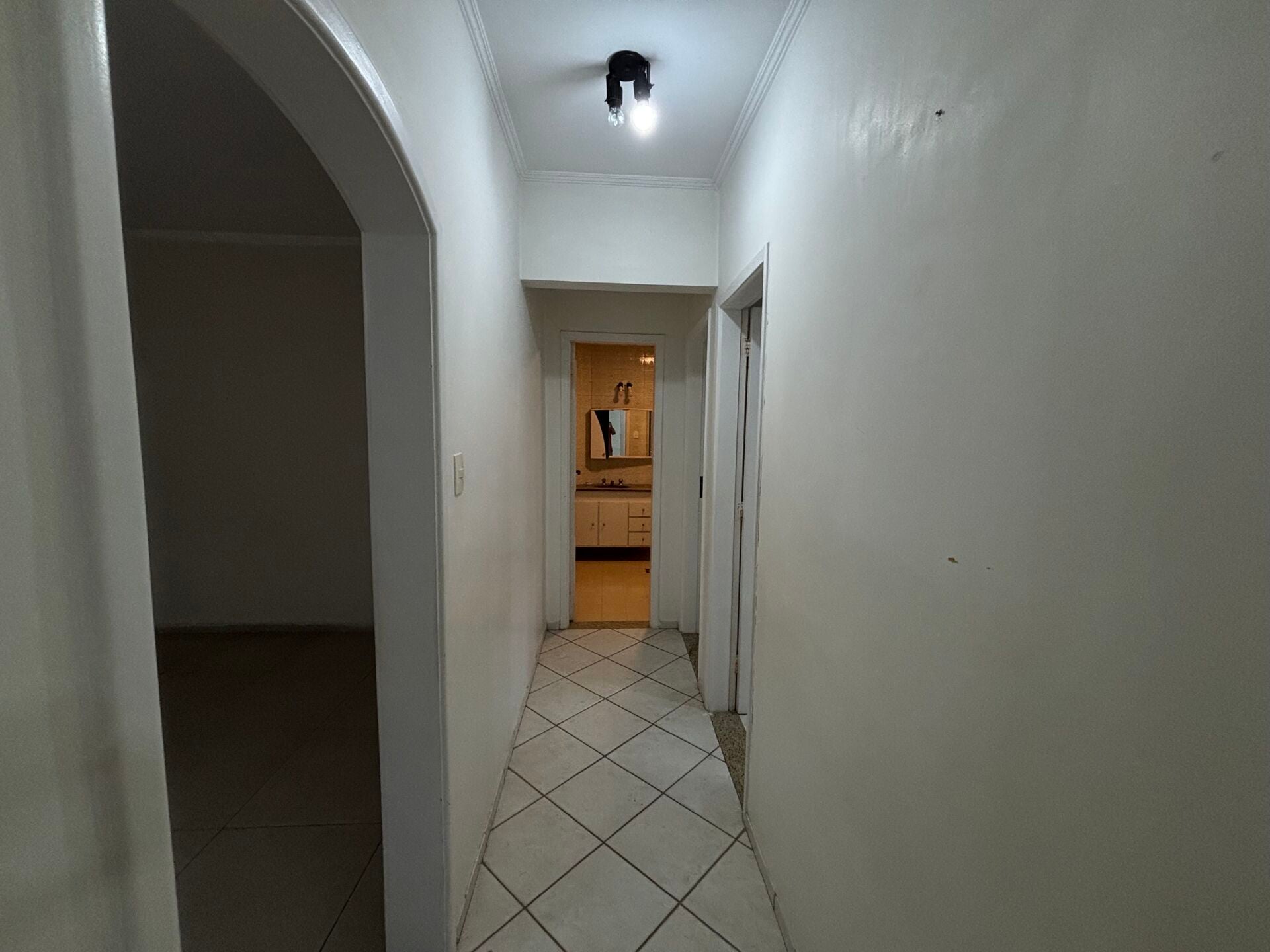 Apartamento 72 · 3 dorm. — Circulação