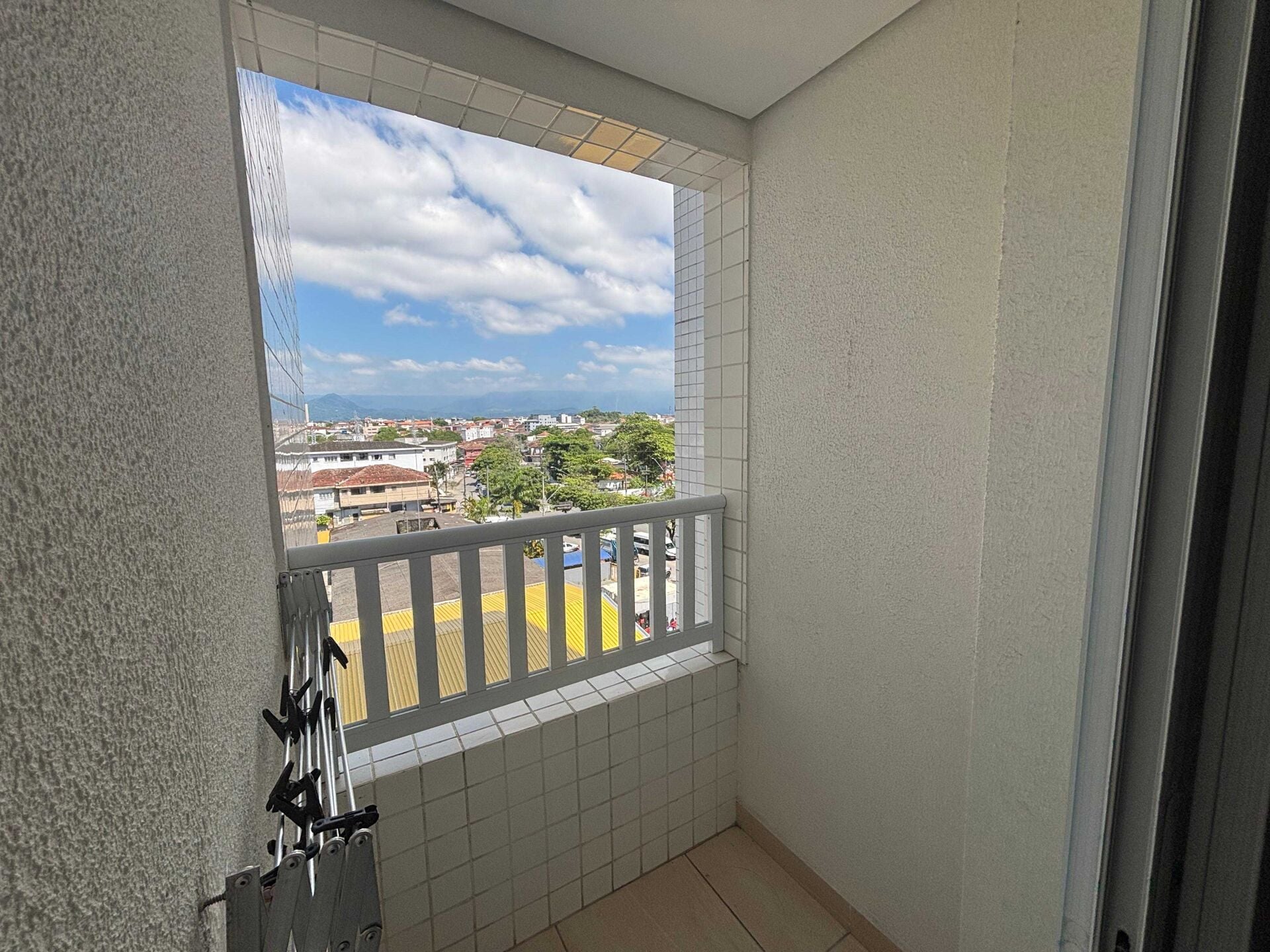 Apartamento 23 · 2 dorm. — Varanda