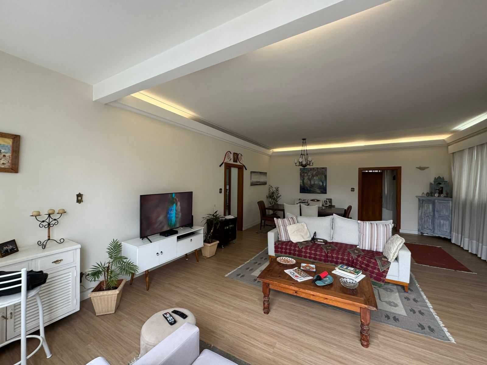 Apartamento 702 · 3 dorm. — Sala