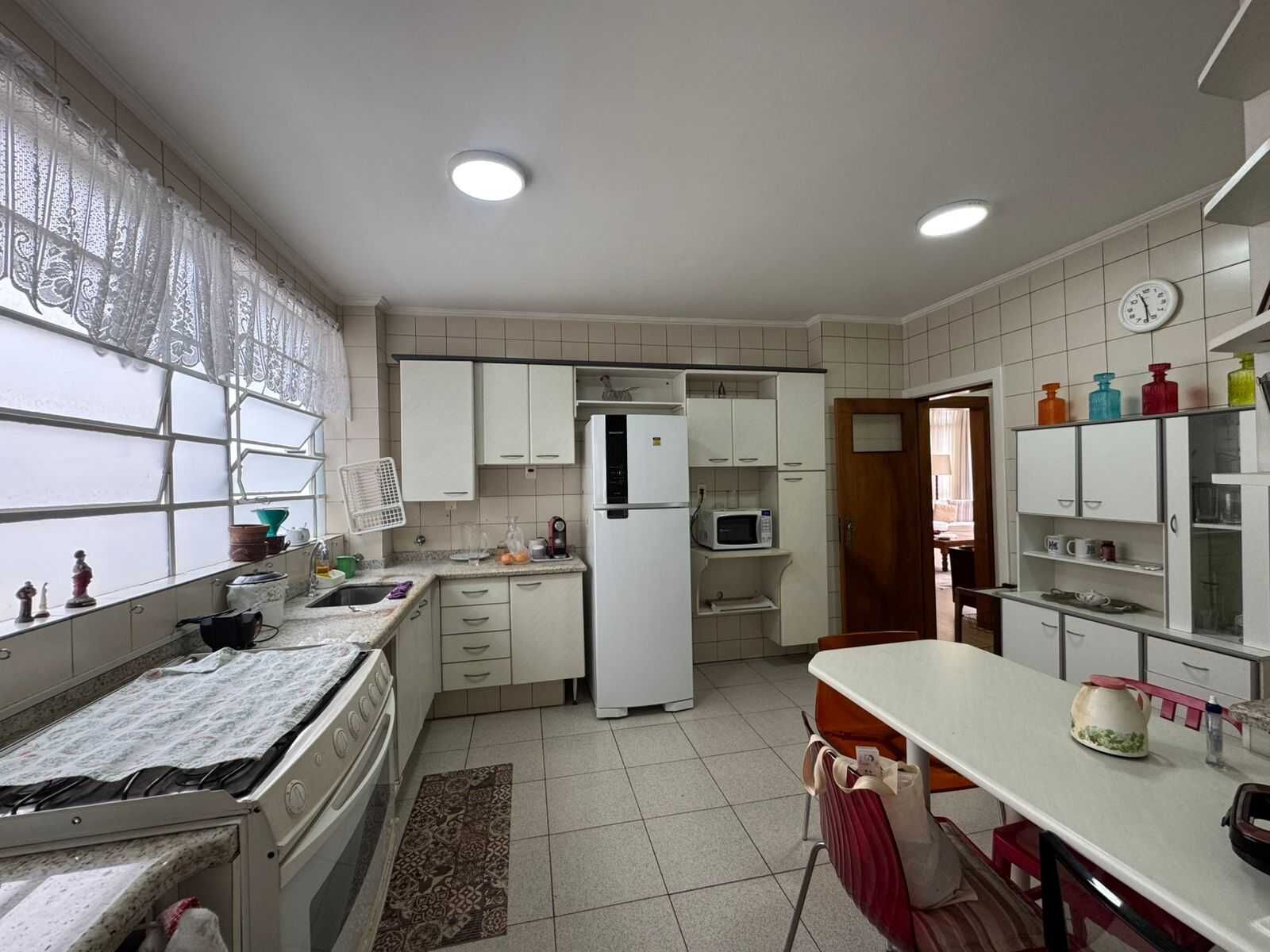 Apartamento 702 · 3 dorm. — Cozinha