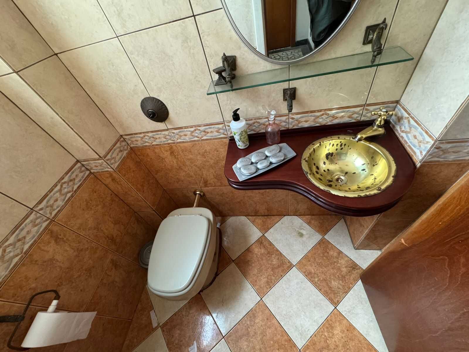 Apartamento 702 · 3 dorm. — Banheiro