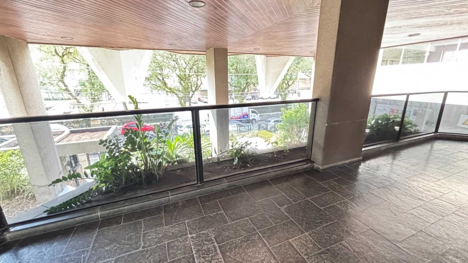 Cobertura duplex · 1 dorm. — Varanda
