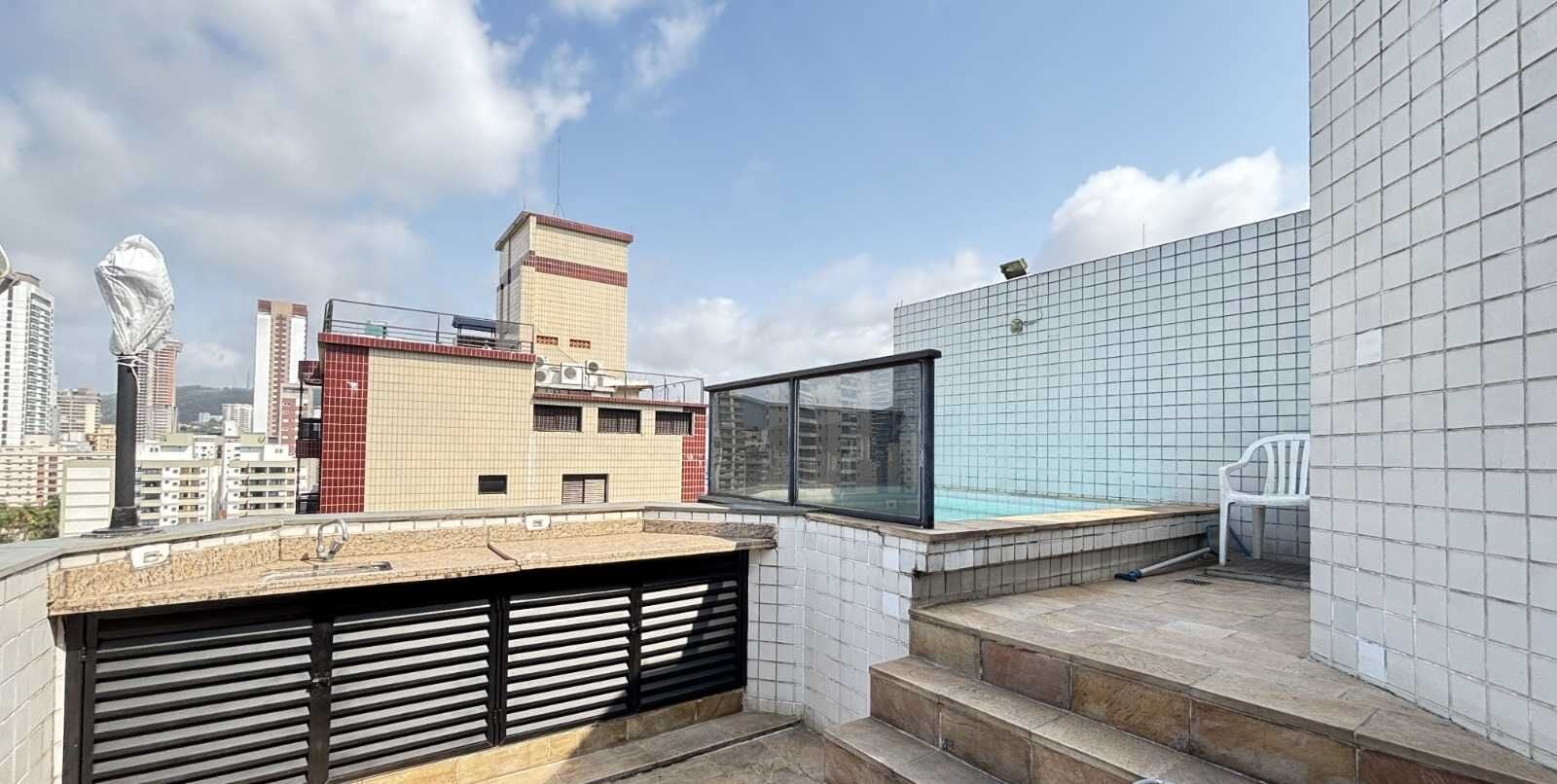 Cobertura duplex · 1 dorm. — Varanda
