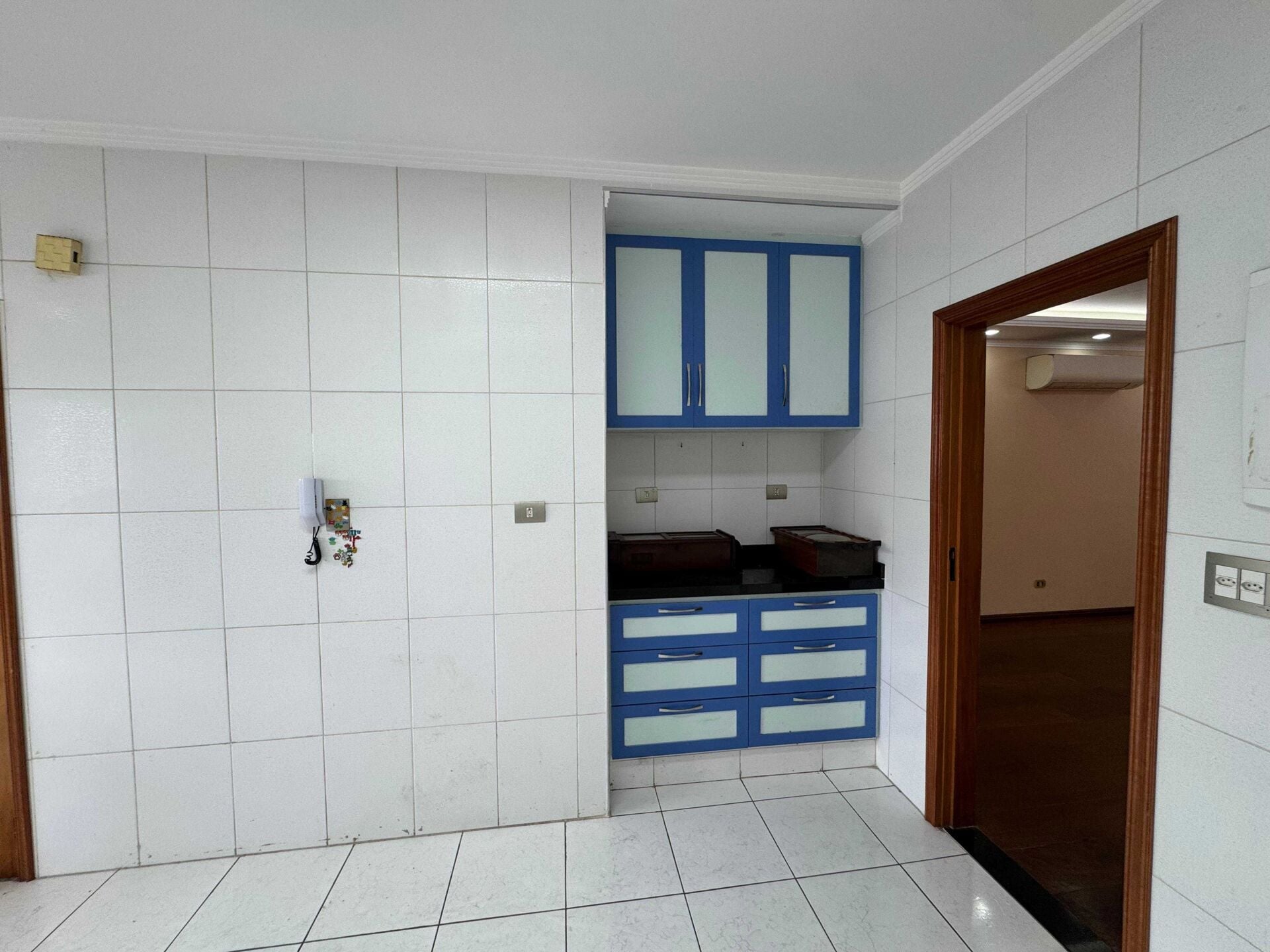 Apartamento 82 · 4 dorm. — Cozinha