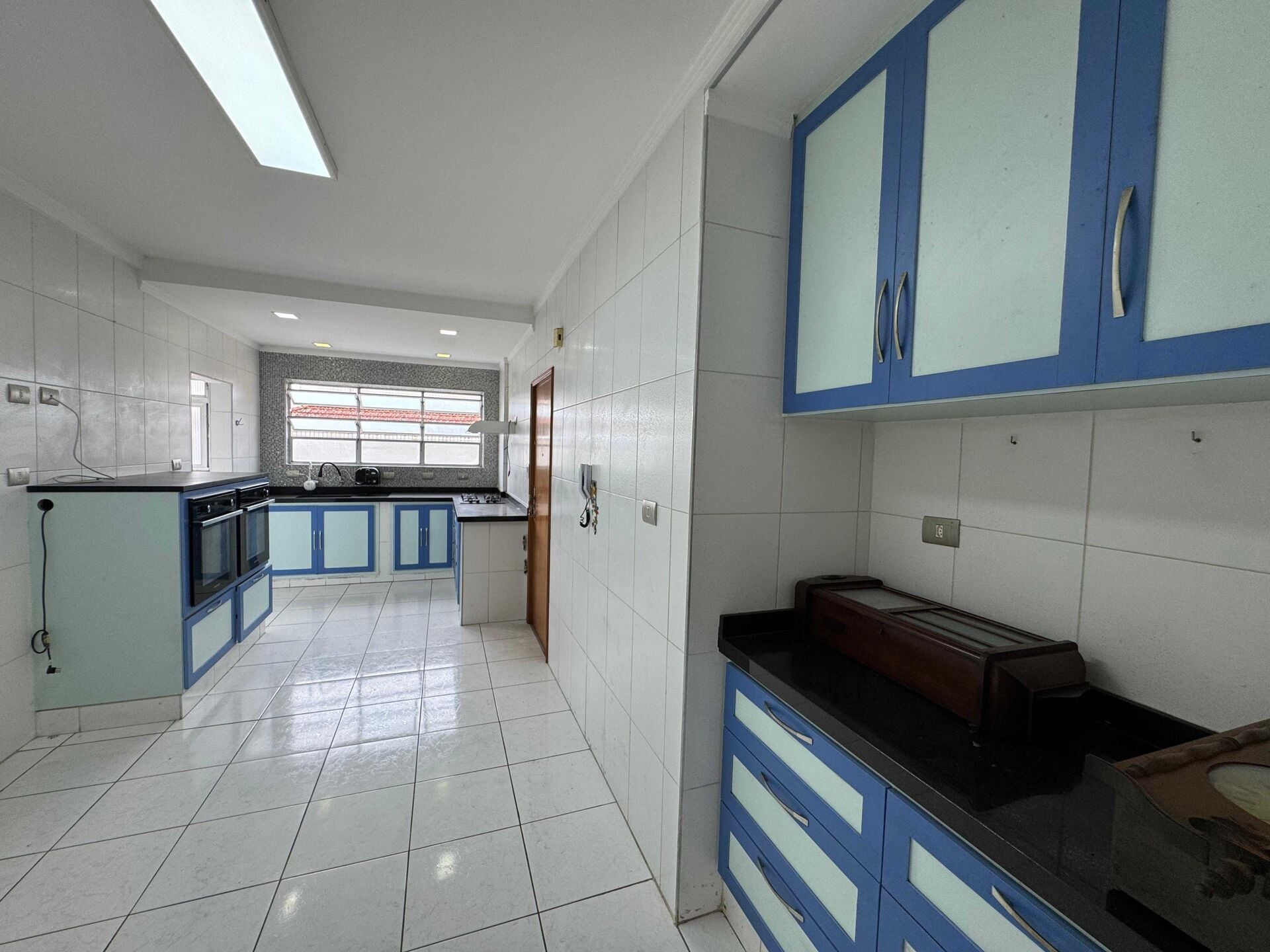 Apartamento 82 · 4 dorm. — Cozinha