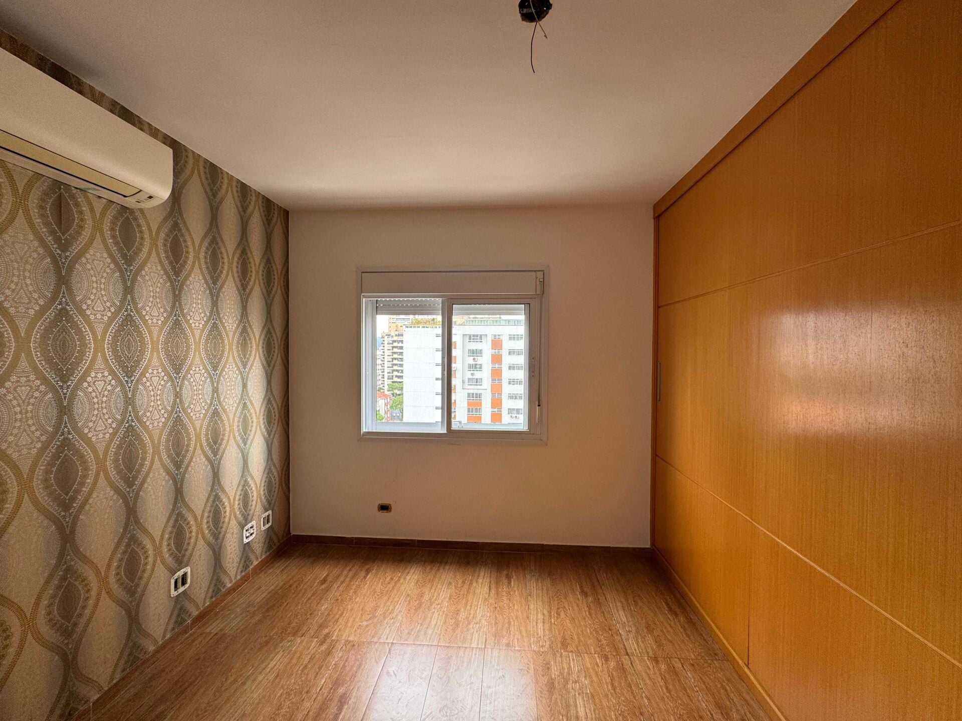 Apartamento 82 · 4 dorm. — Quarto 2