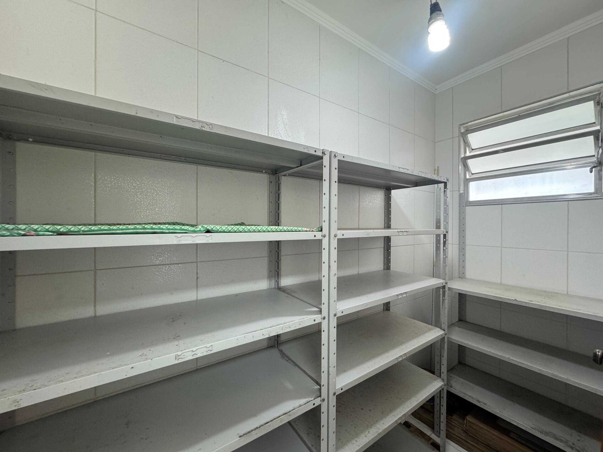 Apartamento 82 · 4 dorm. — Área de serviço
