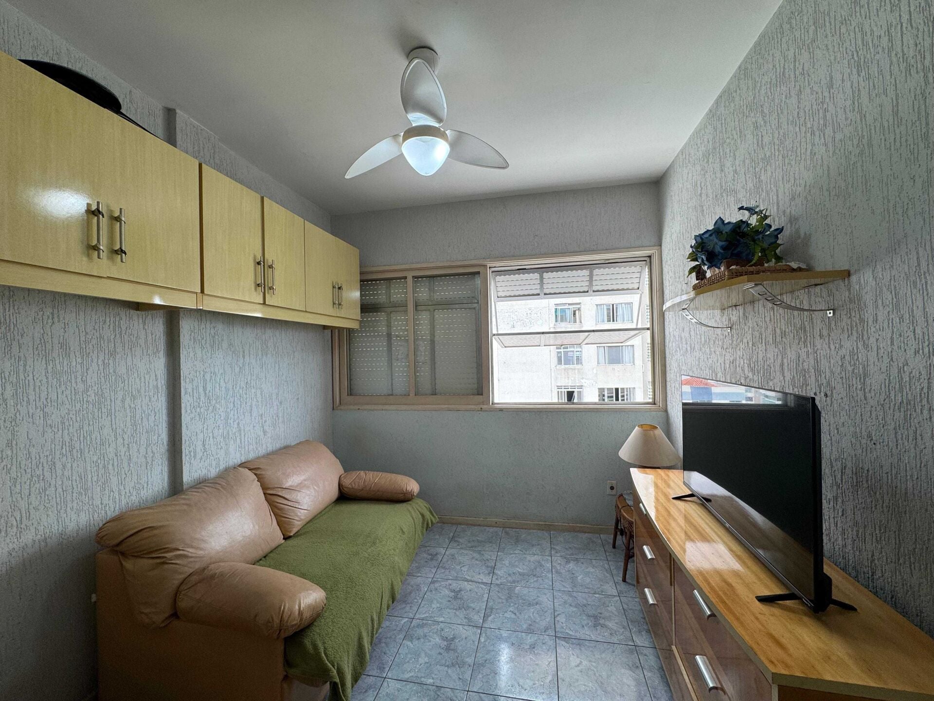 Apartamento 103 · 2 dorm. — Sala