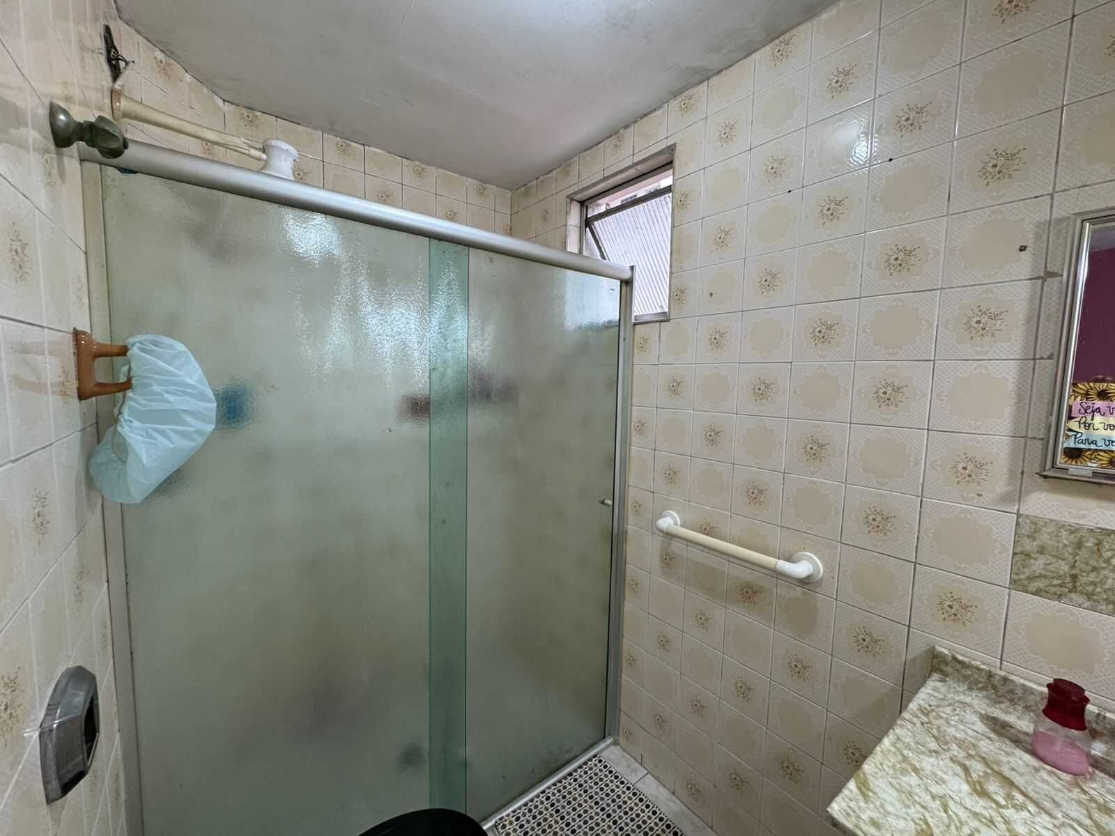 Apartamento 55 · 2 dorm. — Banheiro