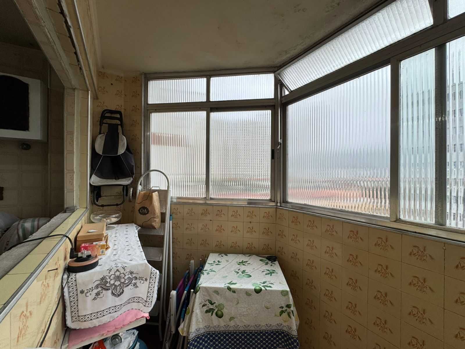 Apartamento 55 · 2 dorm. — Área de serviço