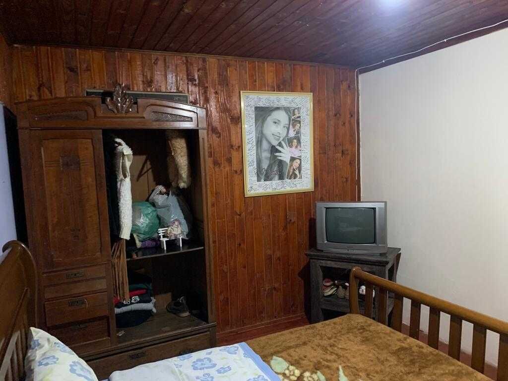 Pousada · 14 dorm. — Quarto