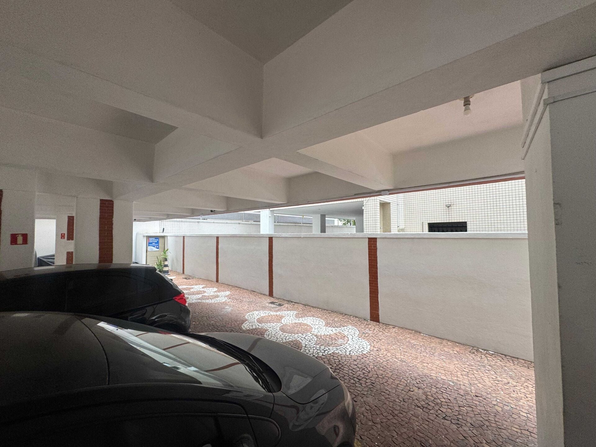 Apartamento 71 · 3 dorm. — Garagem