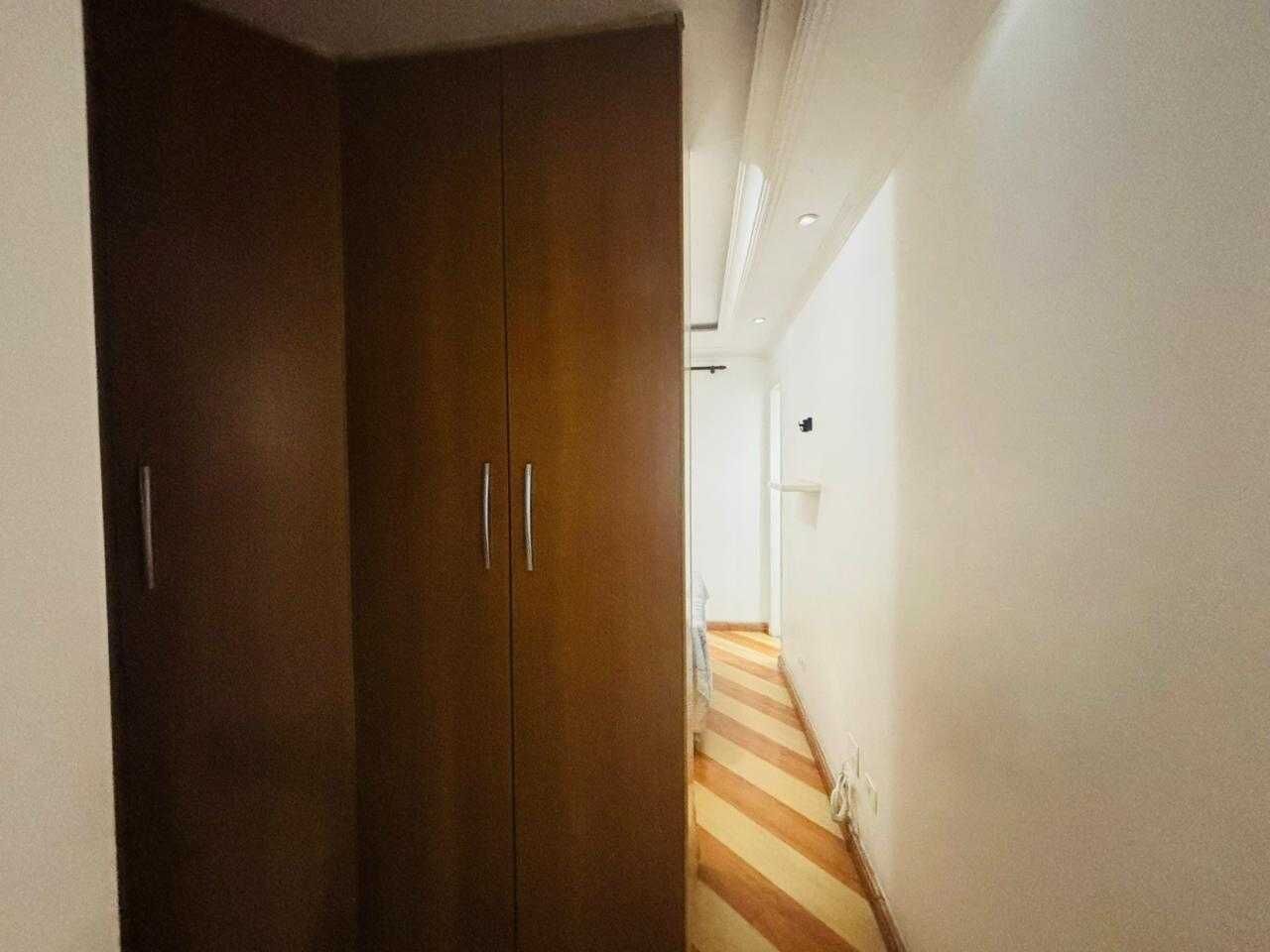 Apartamento 22B · 2 dorm. — Closet