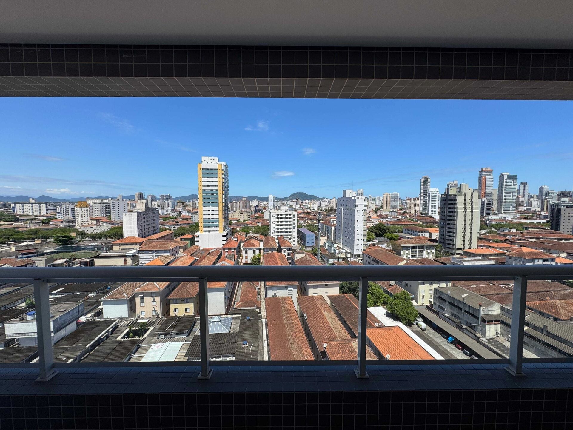 Apartamento alto padrão 121 · 2 dorm. — Vista