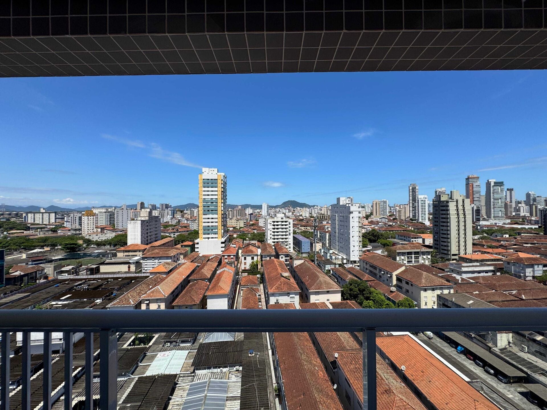 Apartamento alto padrão 121 · 2 dorm. — Vista