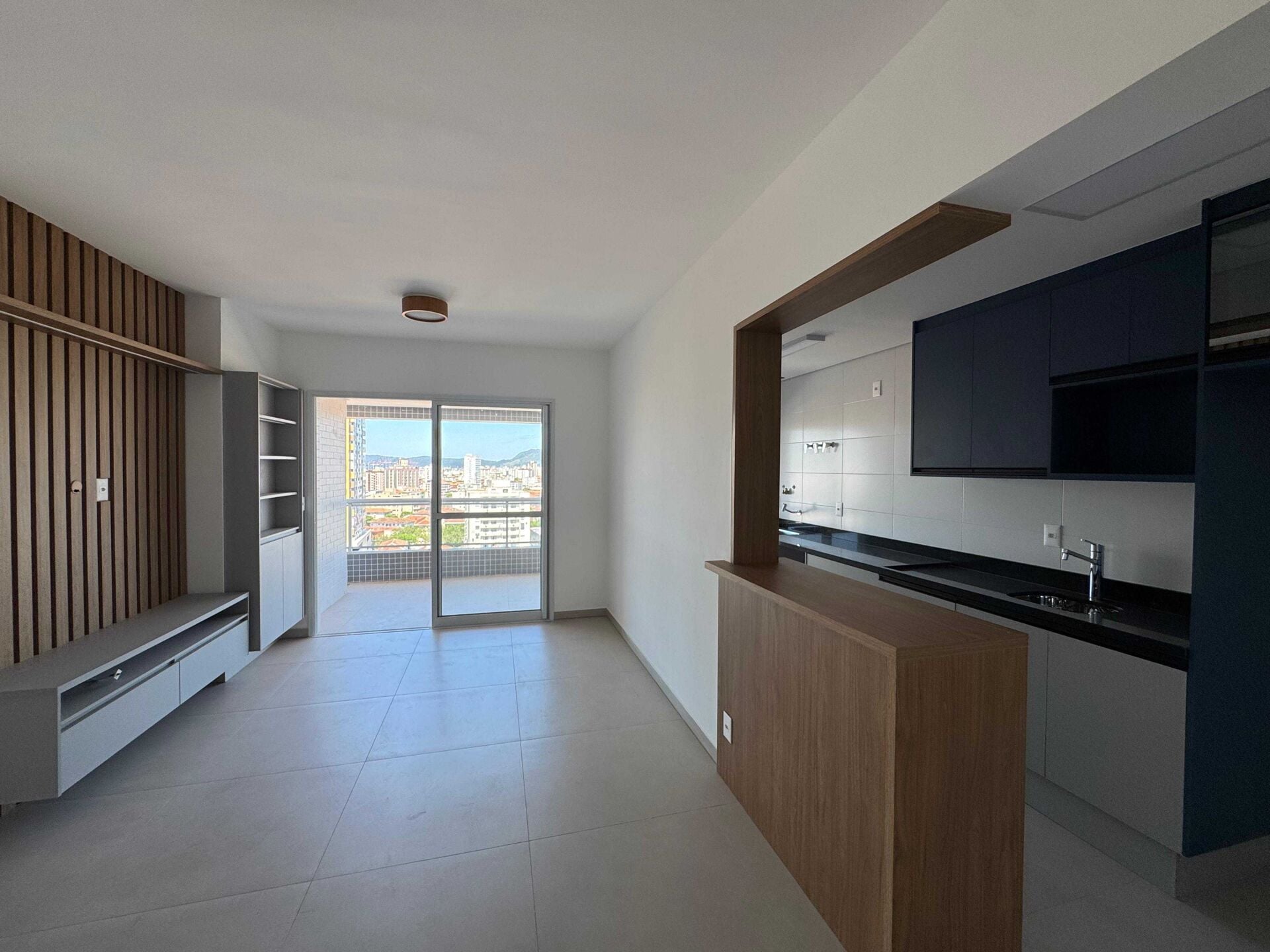 Apartamento alto padrão 121 · 2 dorm. — Sala