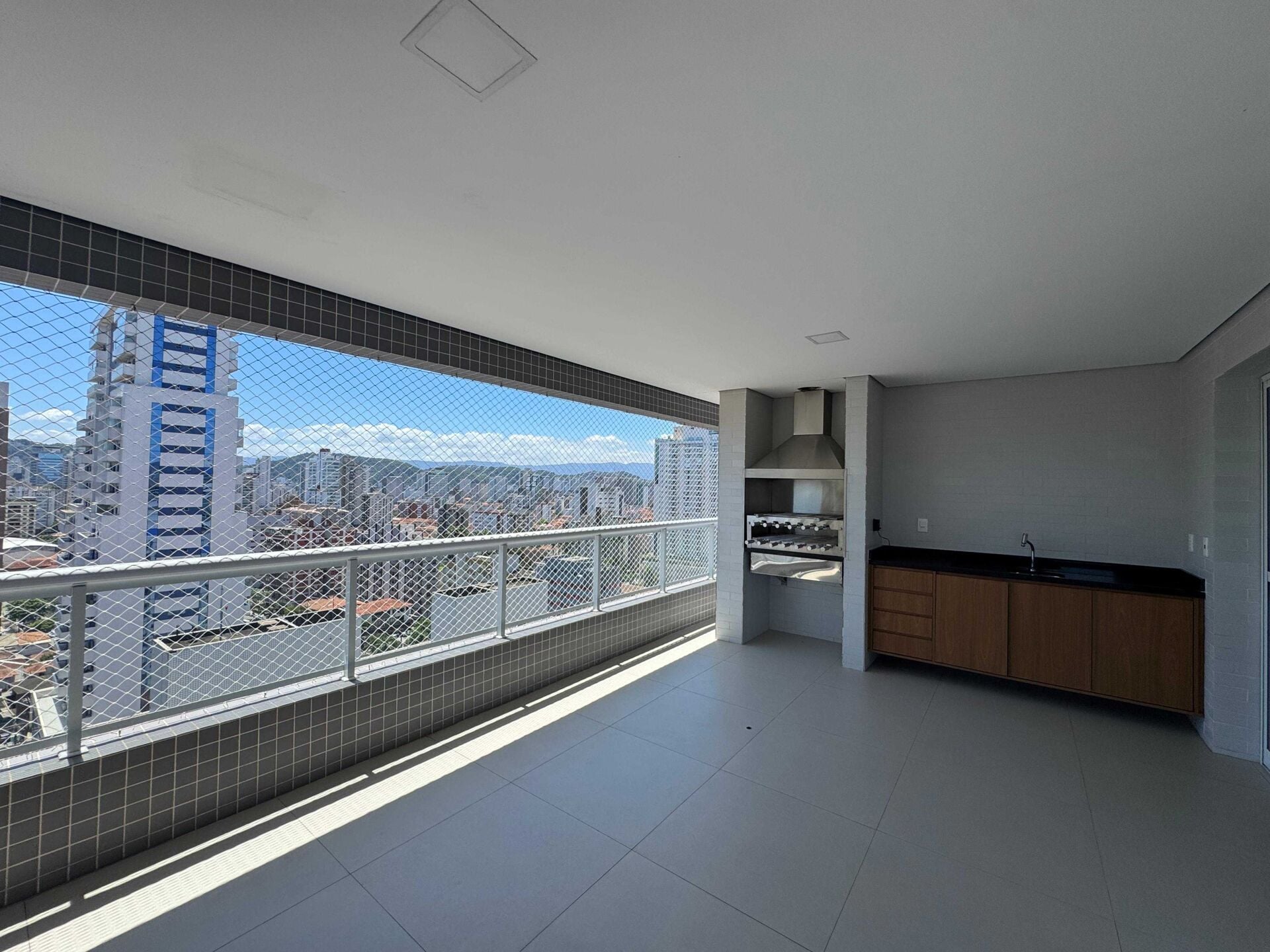 Apartamento alto padrão 121 · 2 dorm. — Varanda gourmet