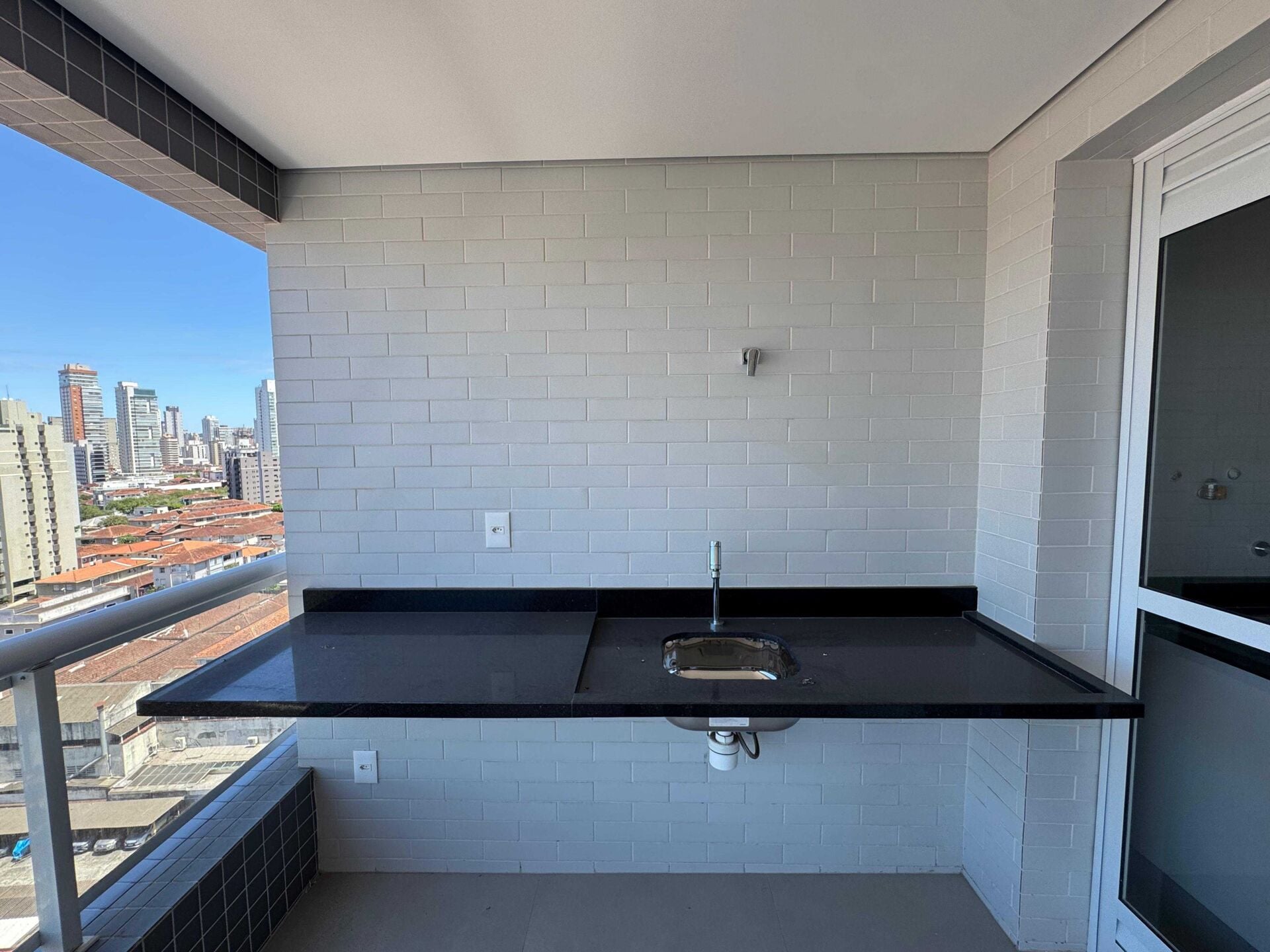 Apartamento alto padrão 121 · 2 dorm. — Varanda gourmet