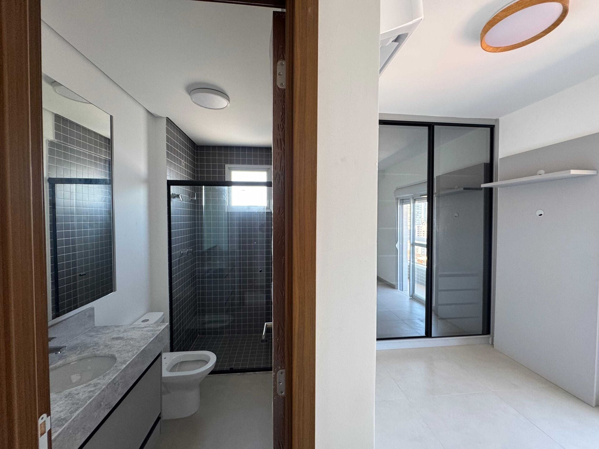 Apartamento alto padrão 121 · 2 dorm. — Banheiro suite