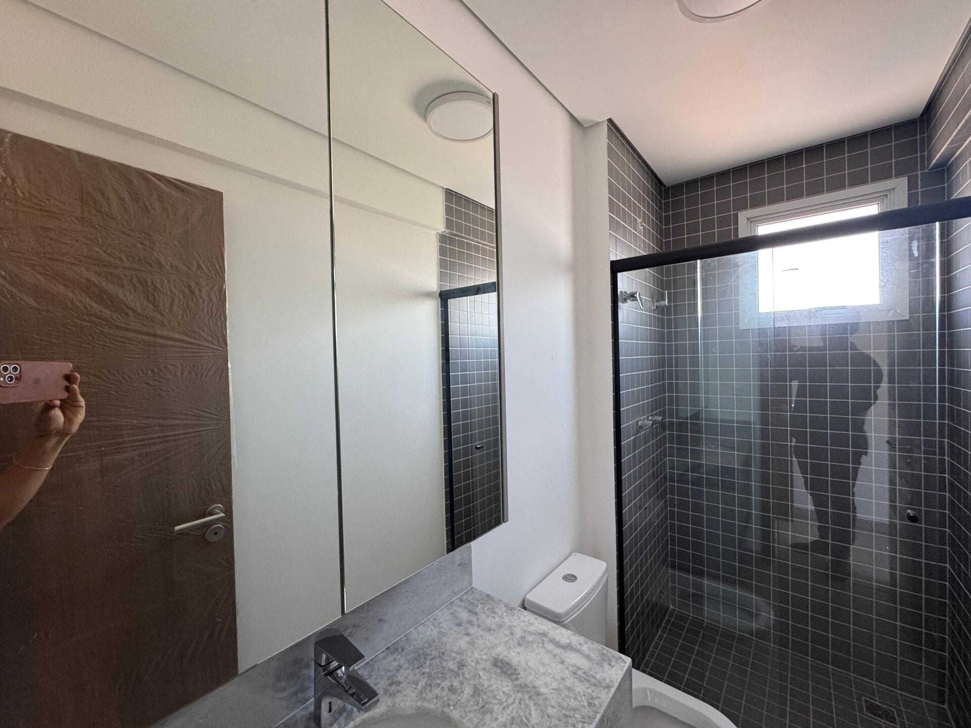 Apartamento alto padrão 121 · 2 dorm. — Banheiro suite