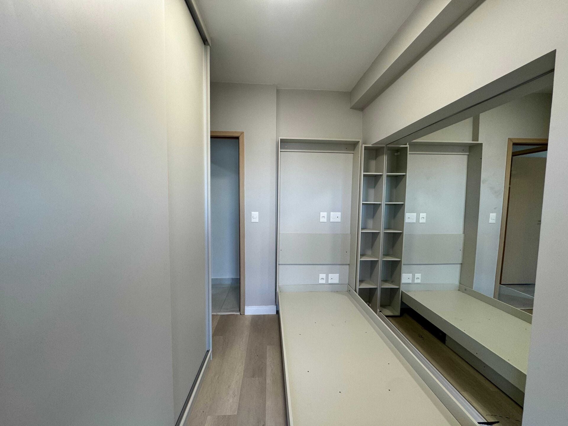 Apartamento 52 · 2 dorm. — Quarto