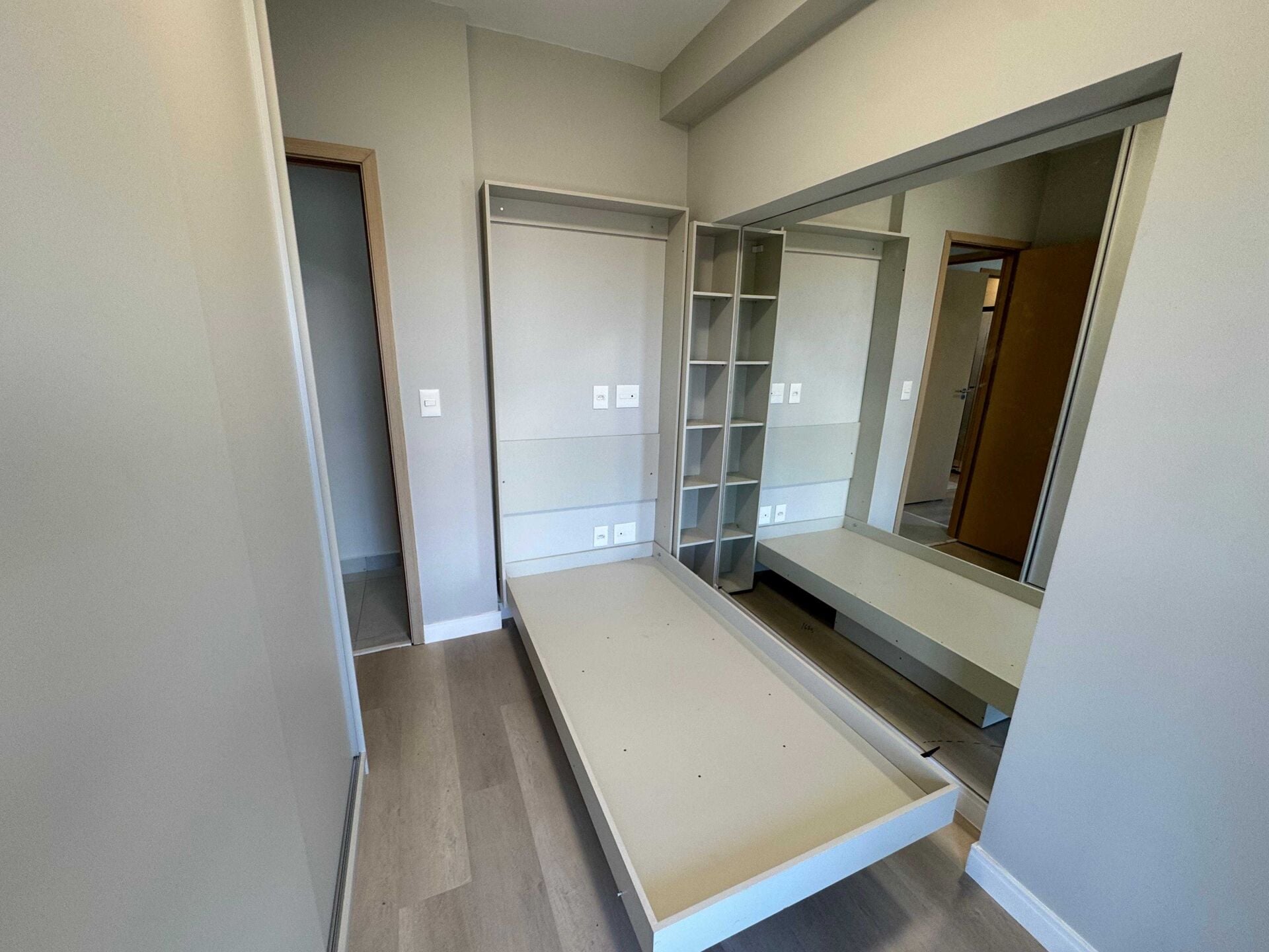 Apartamento 52 · 2 dorm. — Quarto
