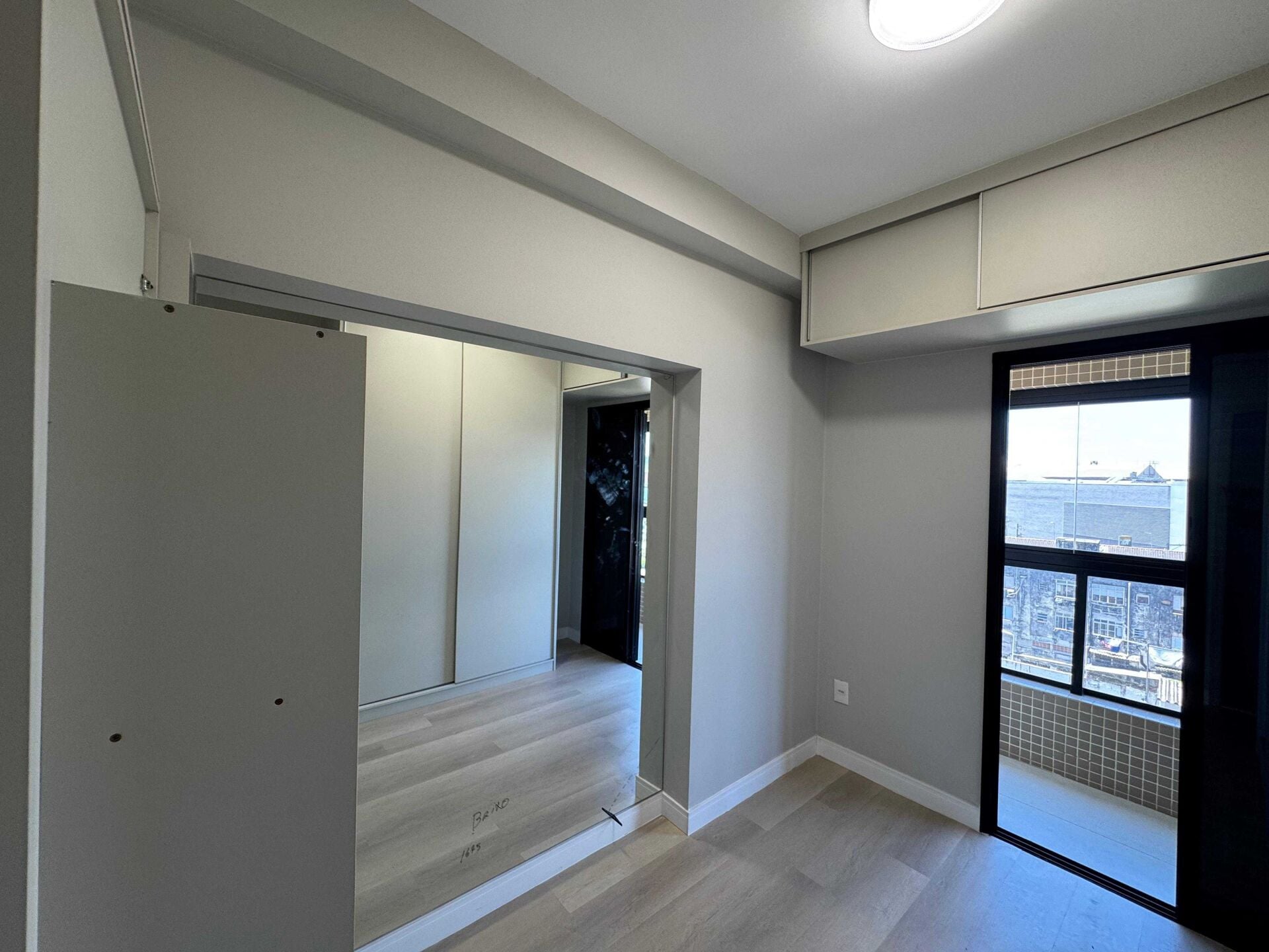 Apartamento 52 · 2 dorm. — Quarto