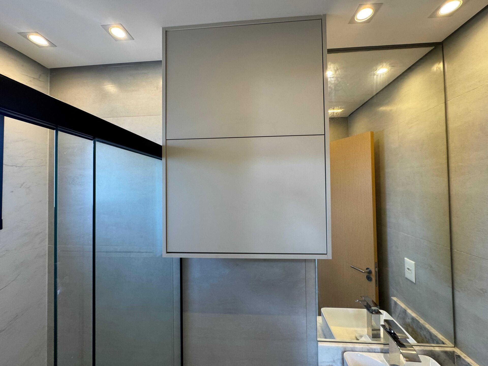 Apartamento 52 · 2 dorm. — Banheiro suite