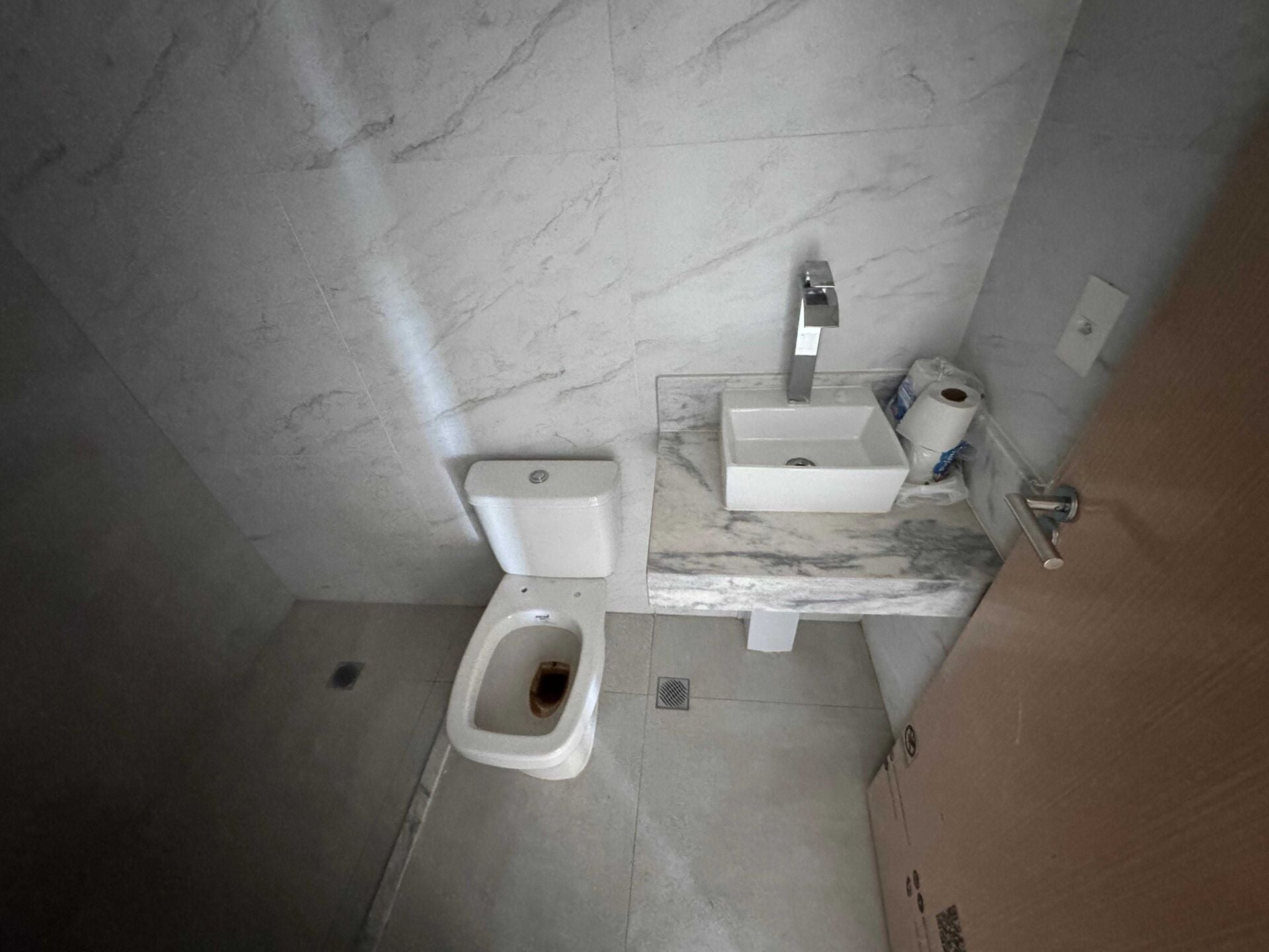 Apartamento 113 · 2 dorm. — Banheiro