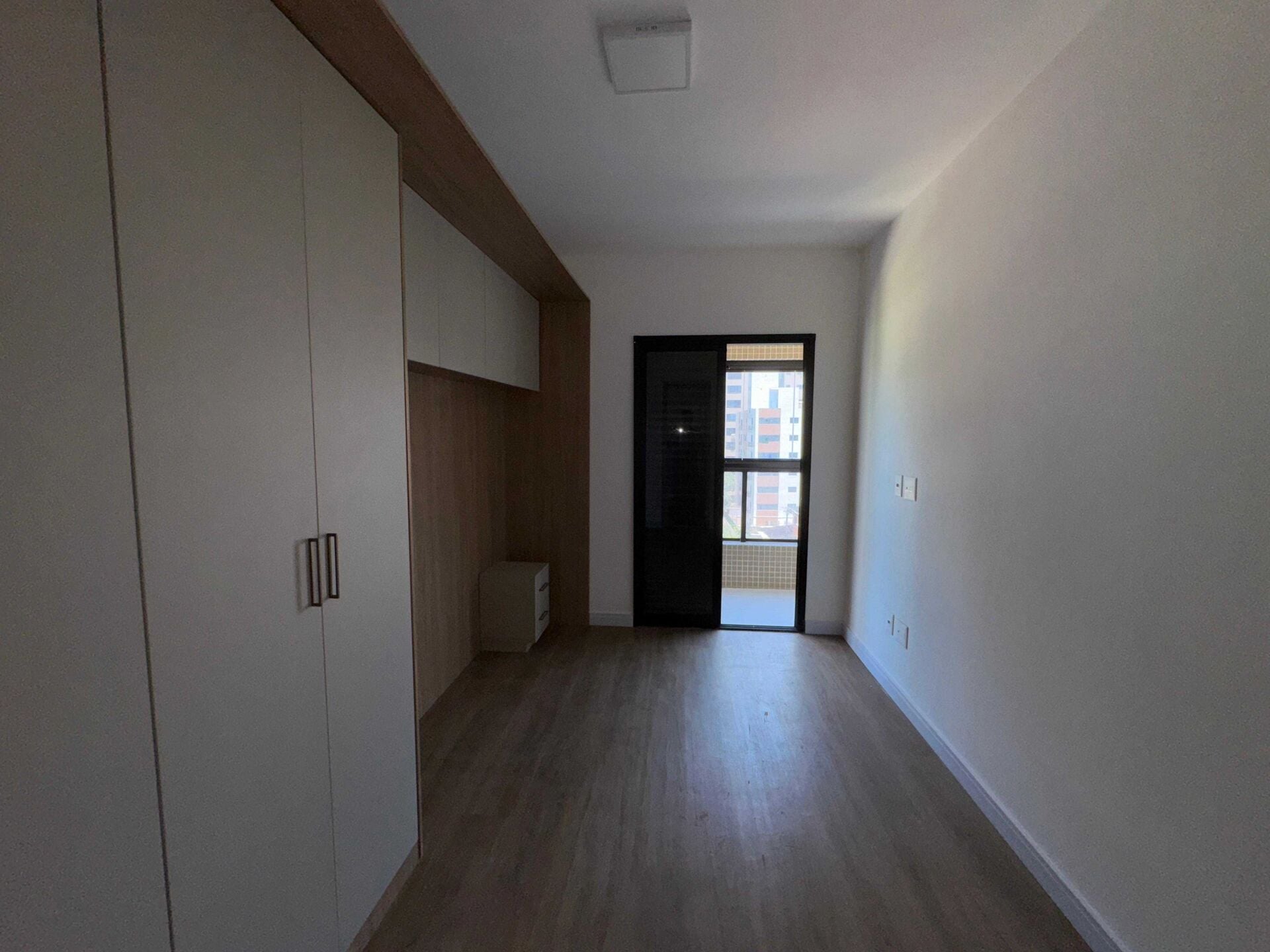 Apartamento 54 · 2 dorm. — Suíte