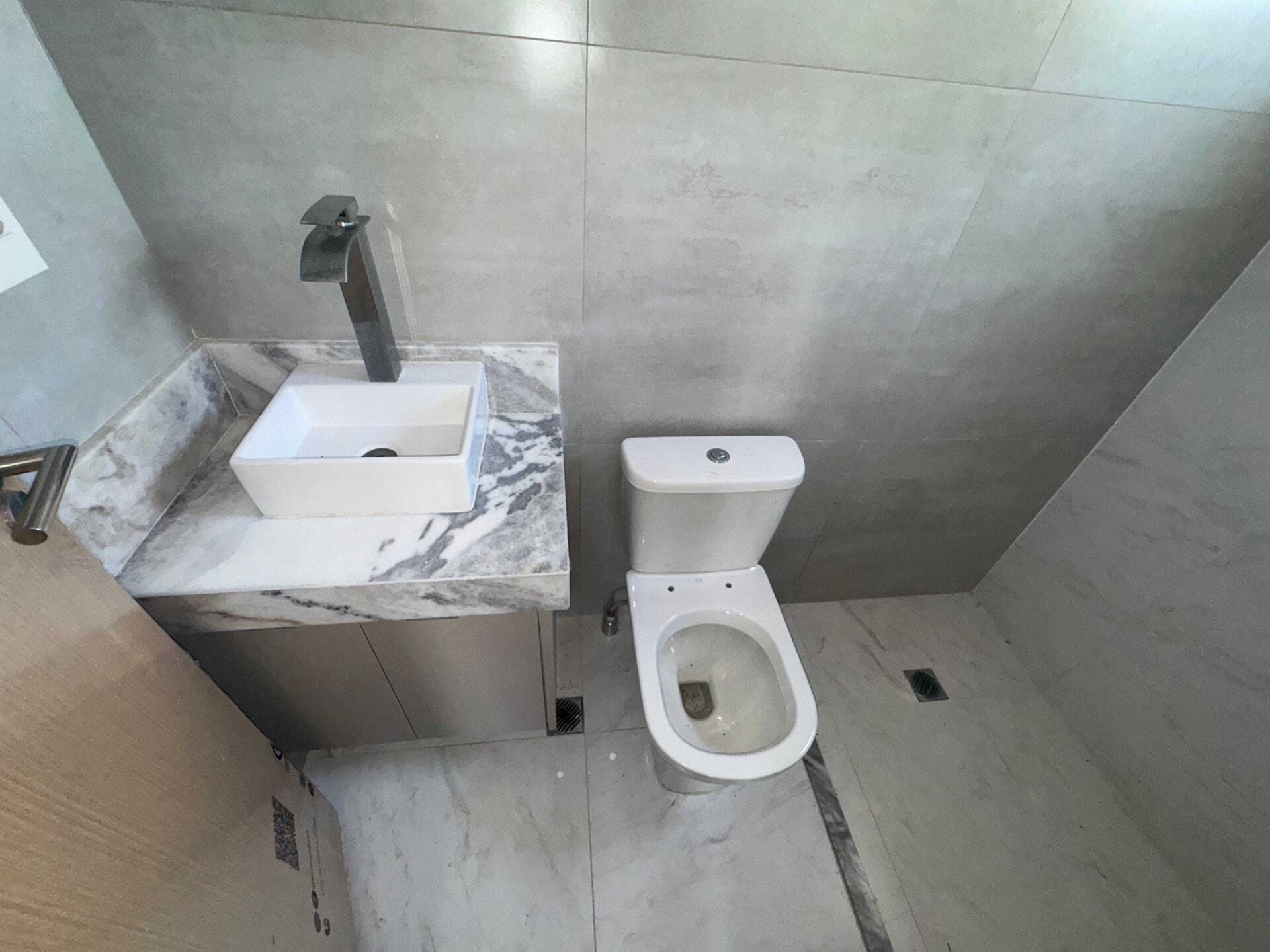 Apartamento 54 · 2 dorm. — Banheiro suite
