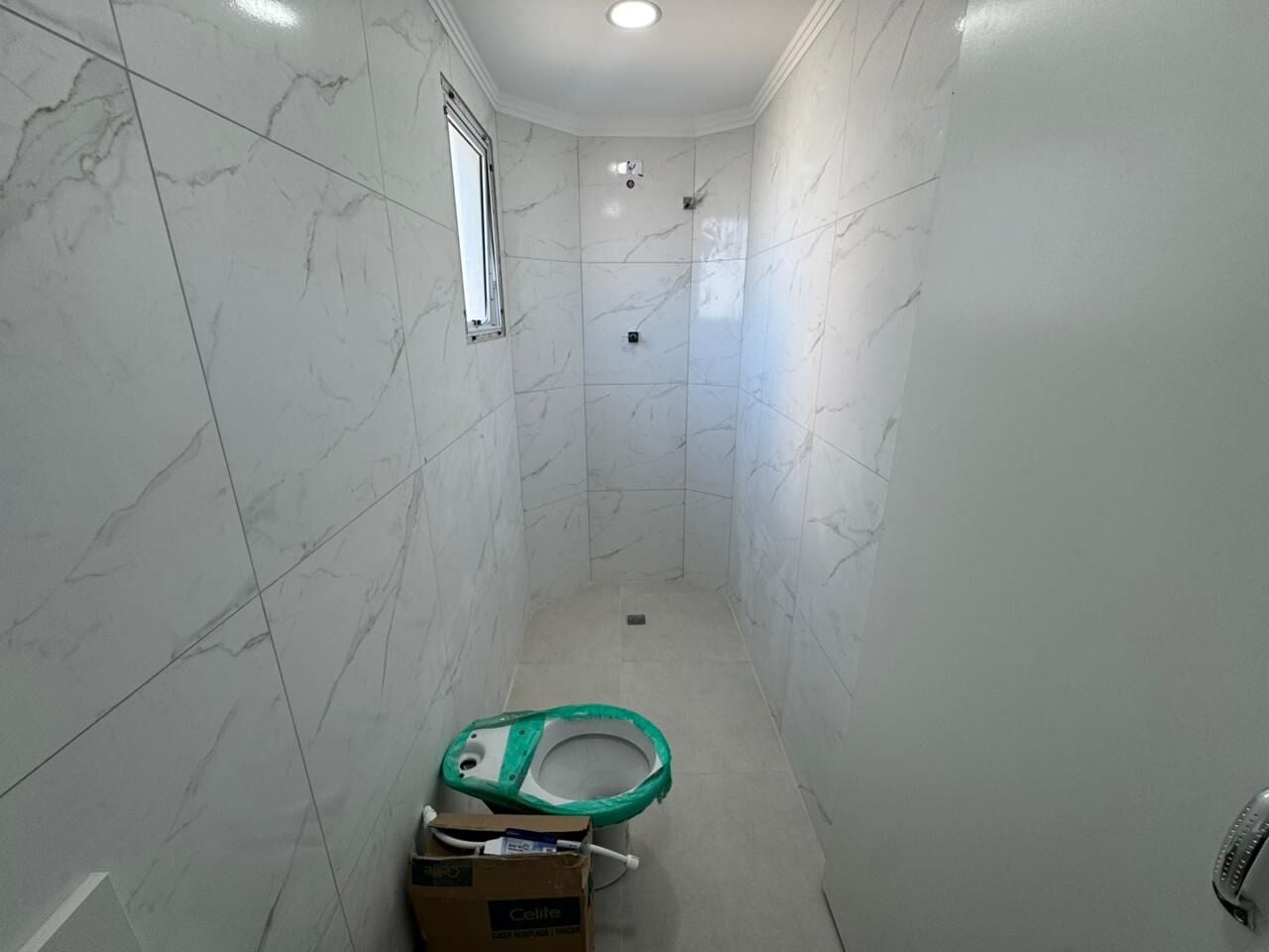Apartamento 41 · 3 dorm. — Banheiro