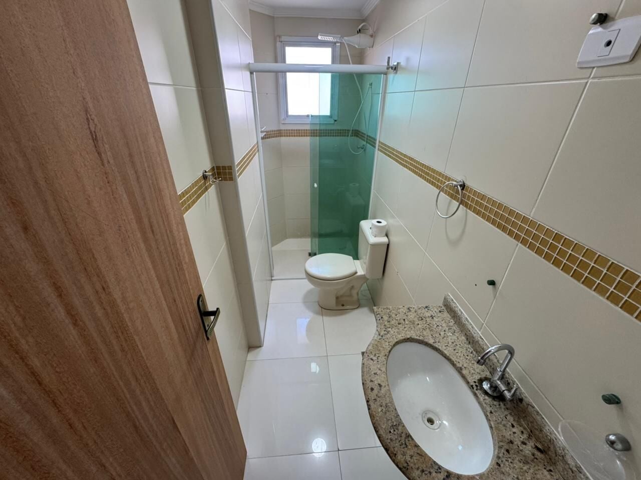 Apartamento 41 · 3 dorm. — Banheiro