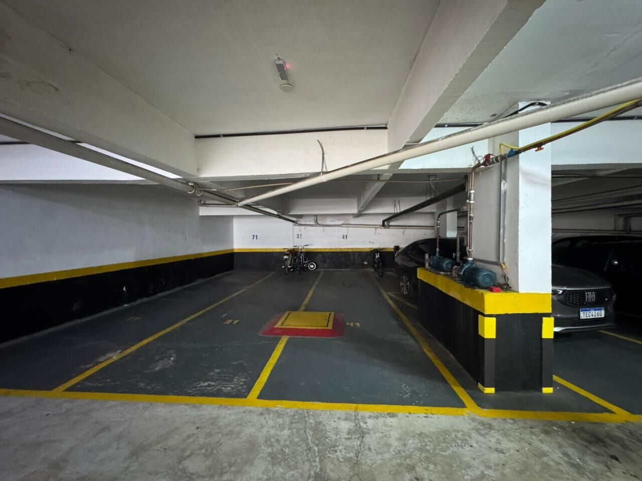 Apartamento 41 · 3 dorm. — Garagem