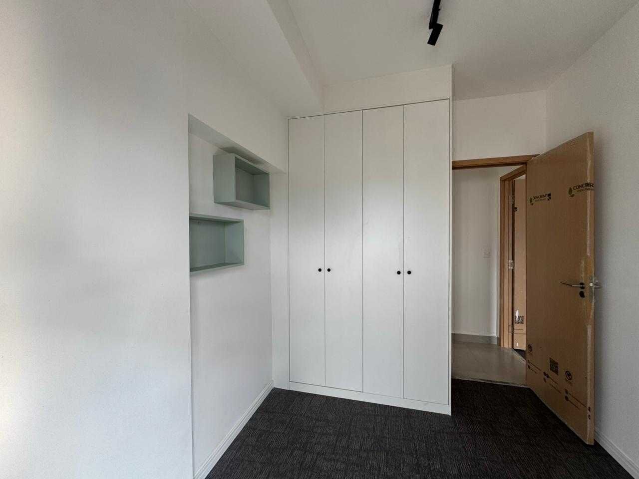 Apartamento alto padrão 136 · 2 dorm. — Quarto