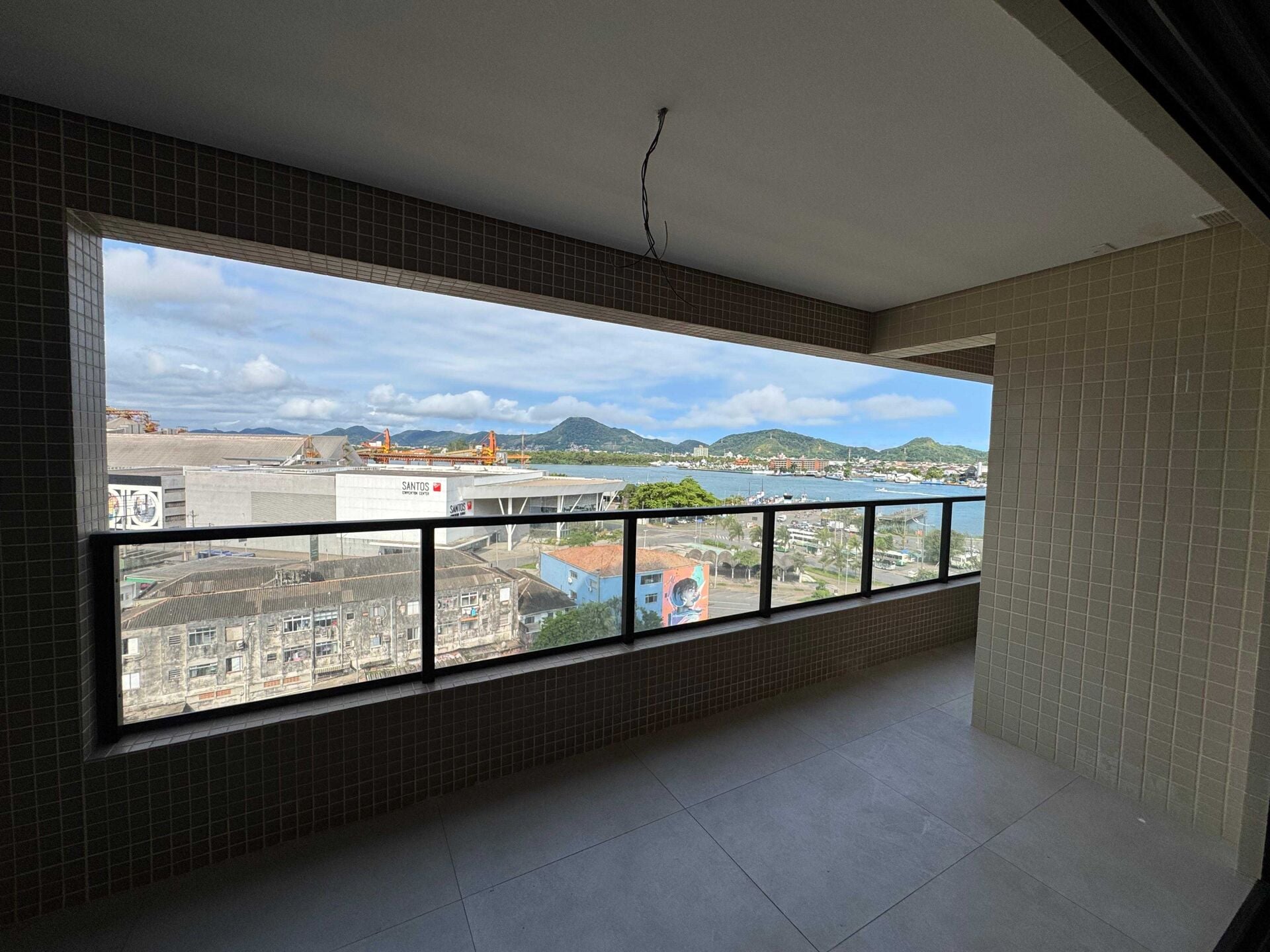 Apartamento 82 · 2 dorm. — Varanda