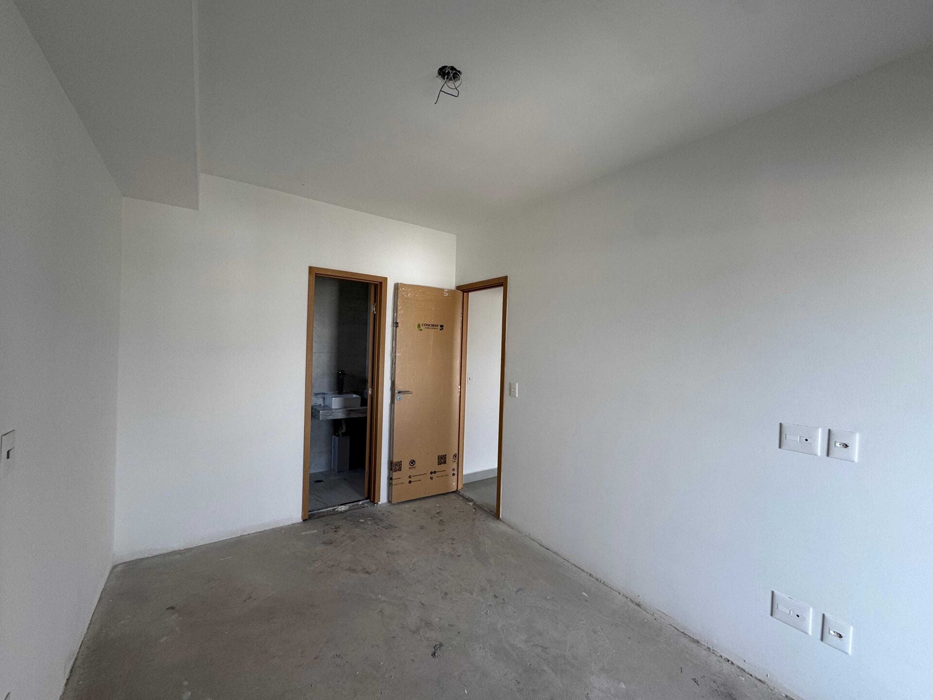 Apartamento 82 · 2 dorm. — Quarto
