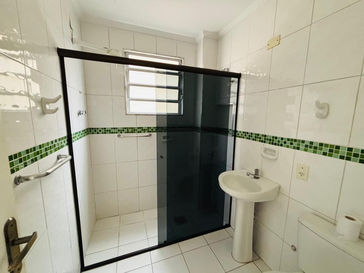 Apartamento 22 · 2 dorm. — Banheiro