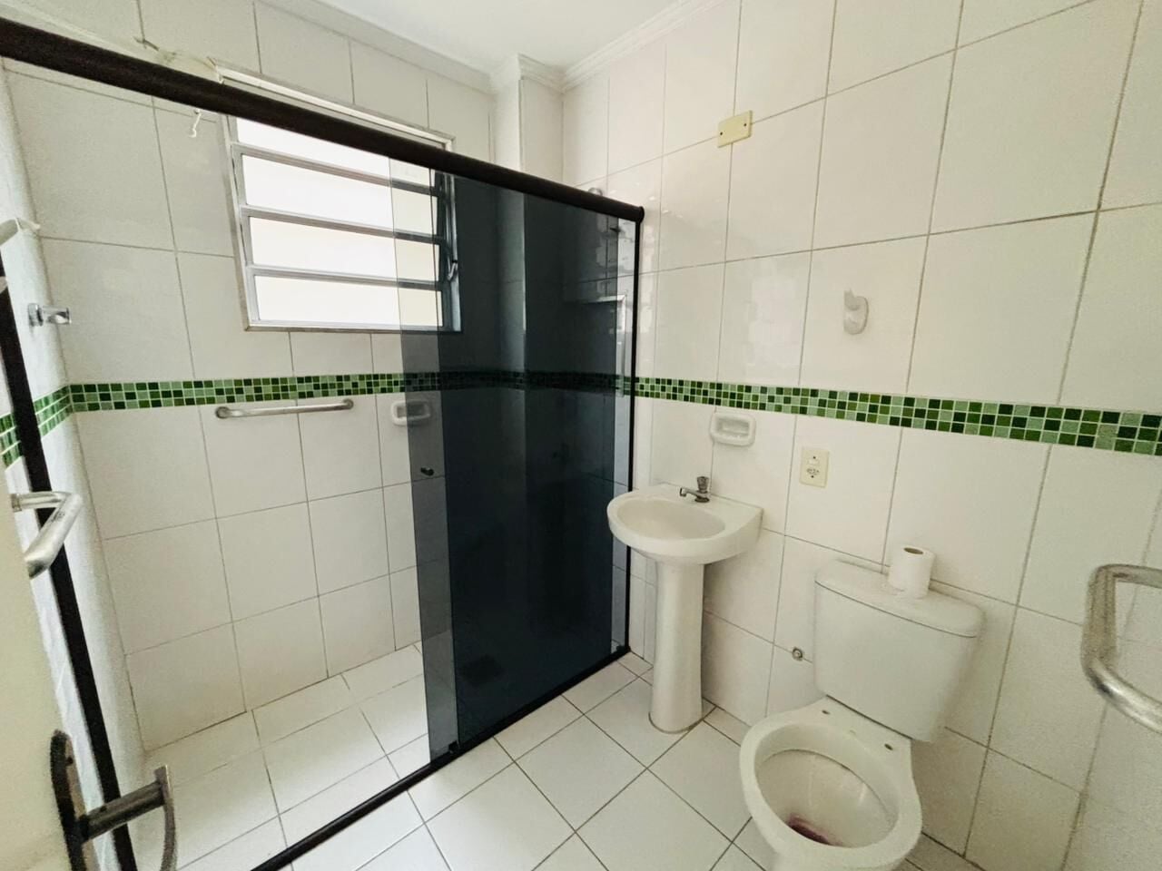 Apartamento 22 · 2 dorm. — Banheiro