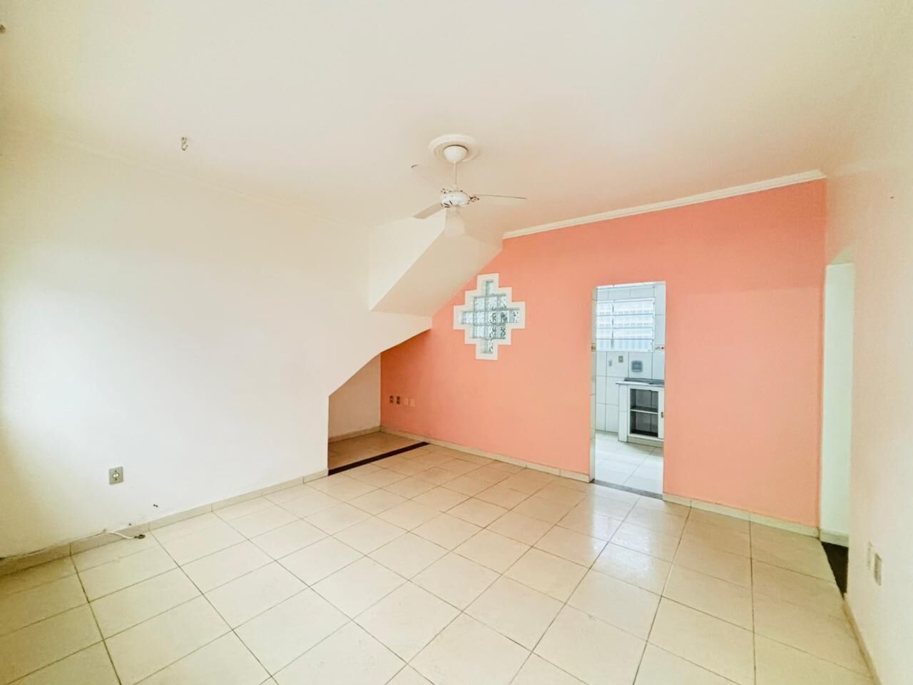 Apartamento térreo 5 · 2 dorm.