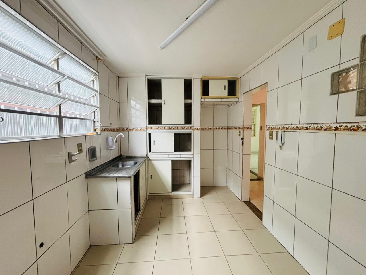 Apartamento térreo 5 · 2 dorm. — Cozinha